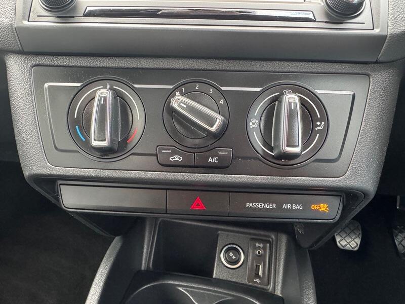 Seat Ibiza view 28