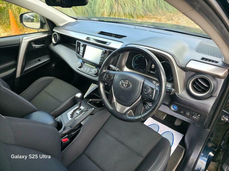 Toyota Rav4 view 18