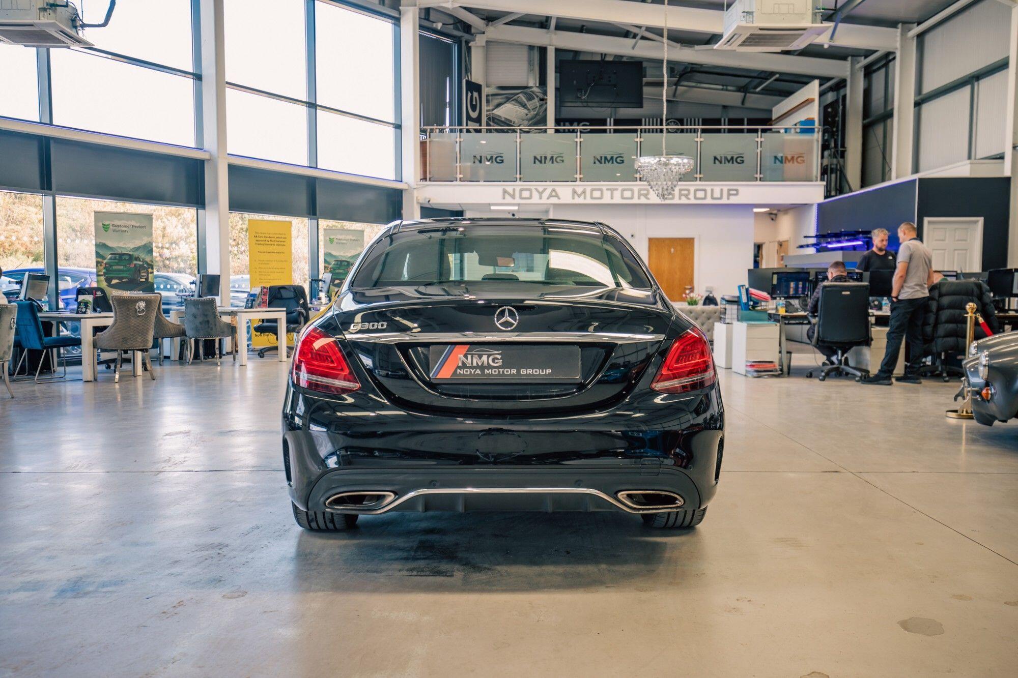 Mercedes-Benz C-Class view 30