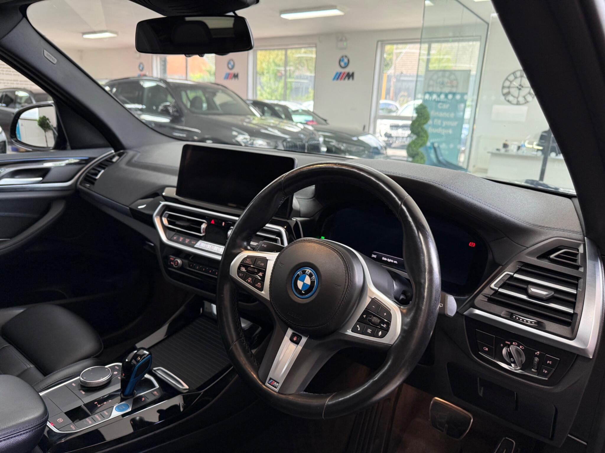 BMW Ix3 view 32
