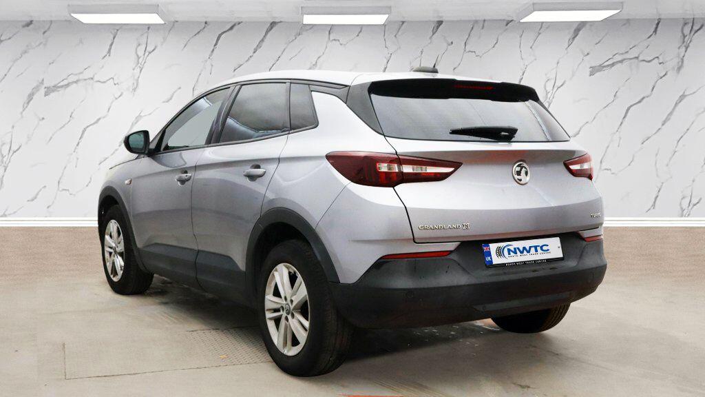 Vauxhall Grandland X view 6