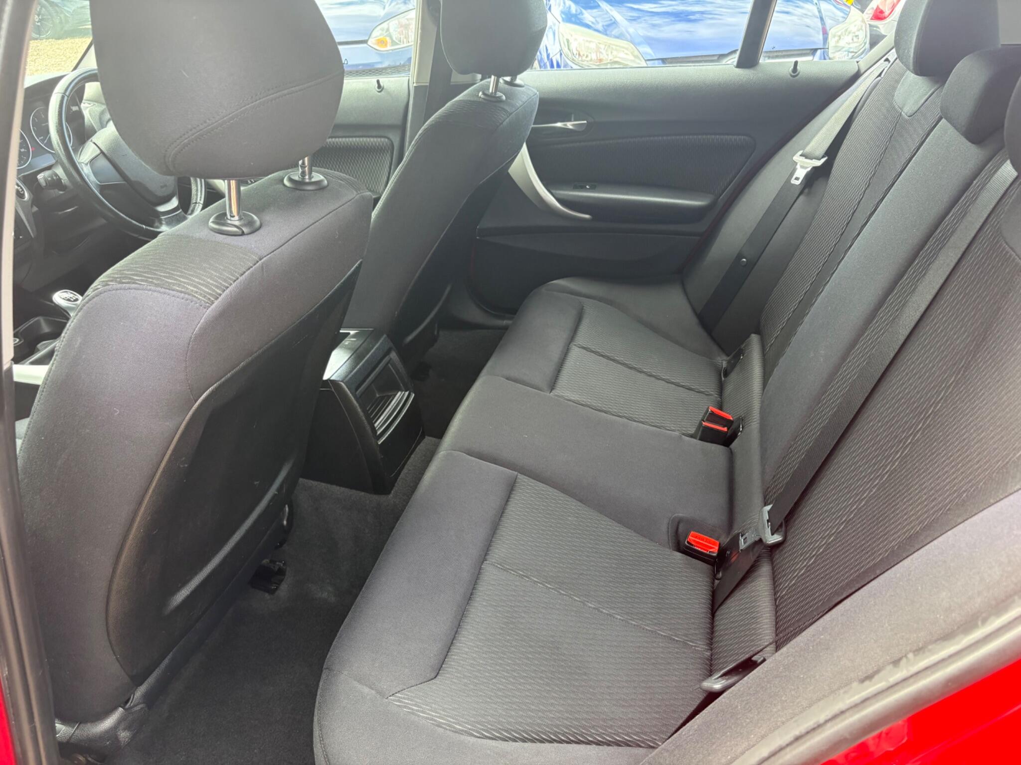 BMW 1 Series view 11