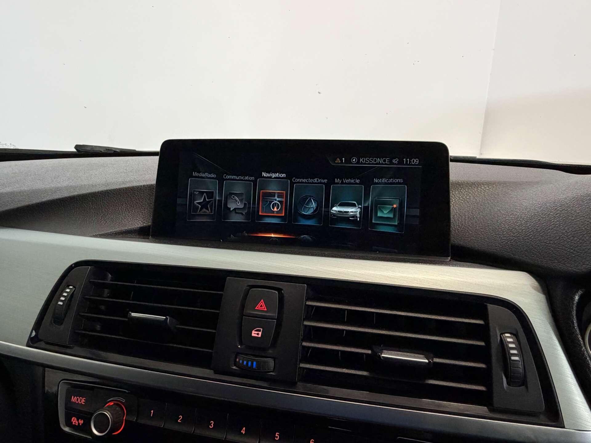 BMW 4 Series view 40