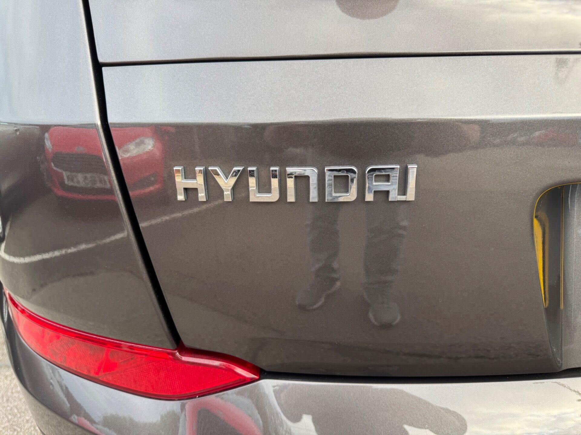 Hyundai Tucson view 18
