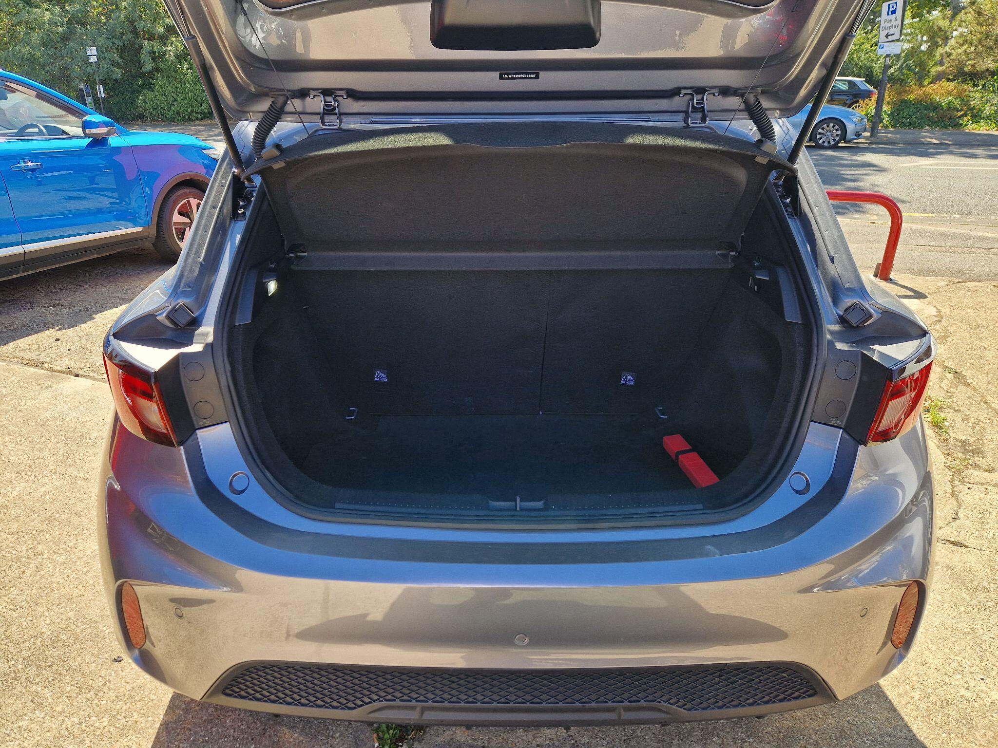 MG MG3 view 16