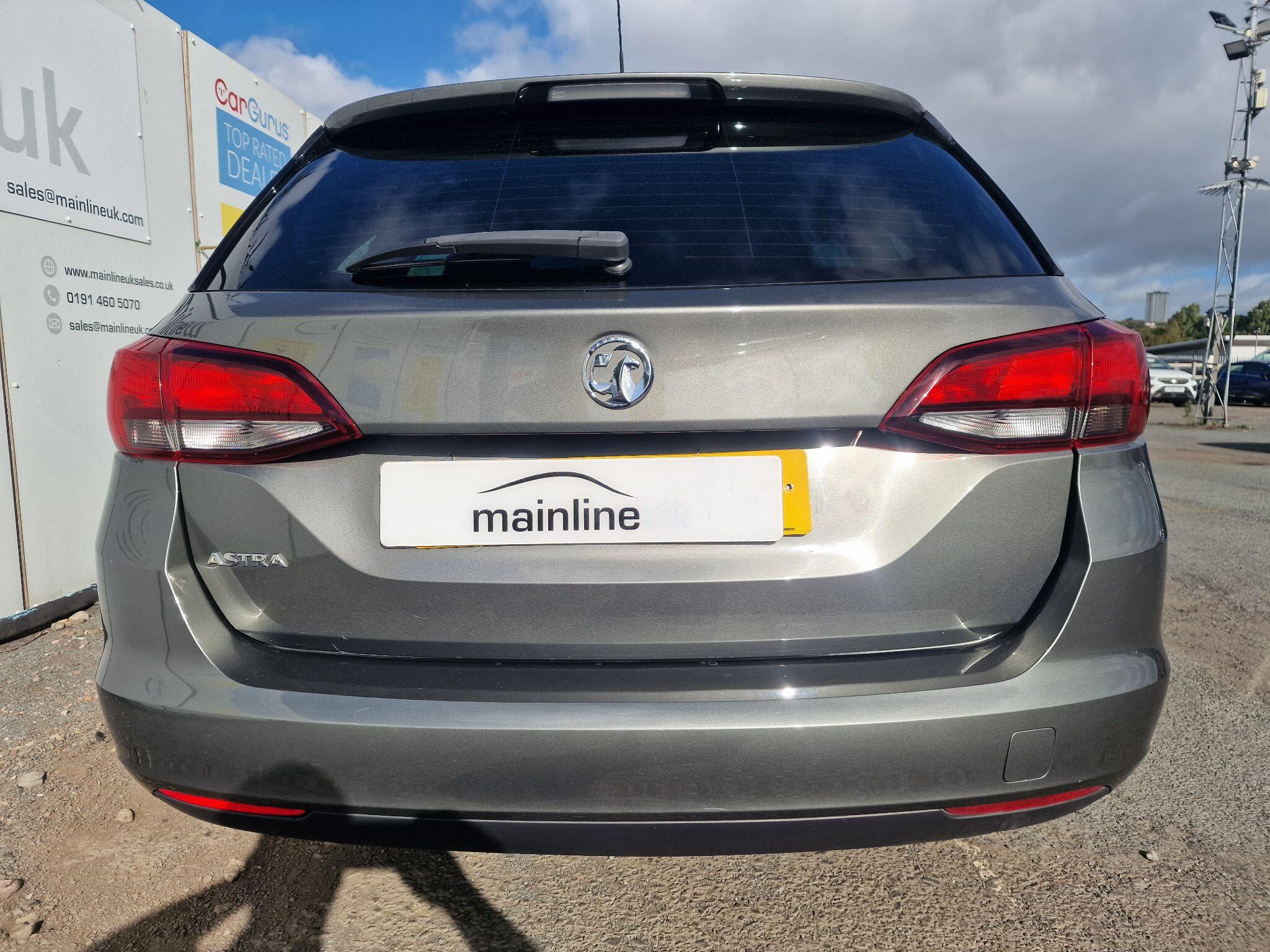 Vauxhall Astra view 15