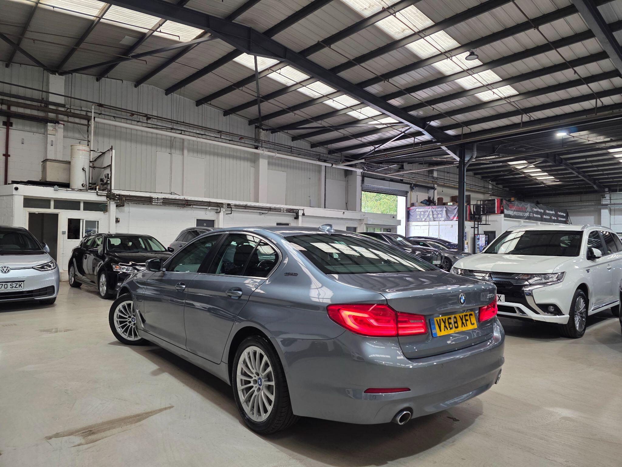 BMW 5 Series view 30