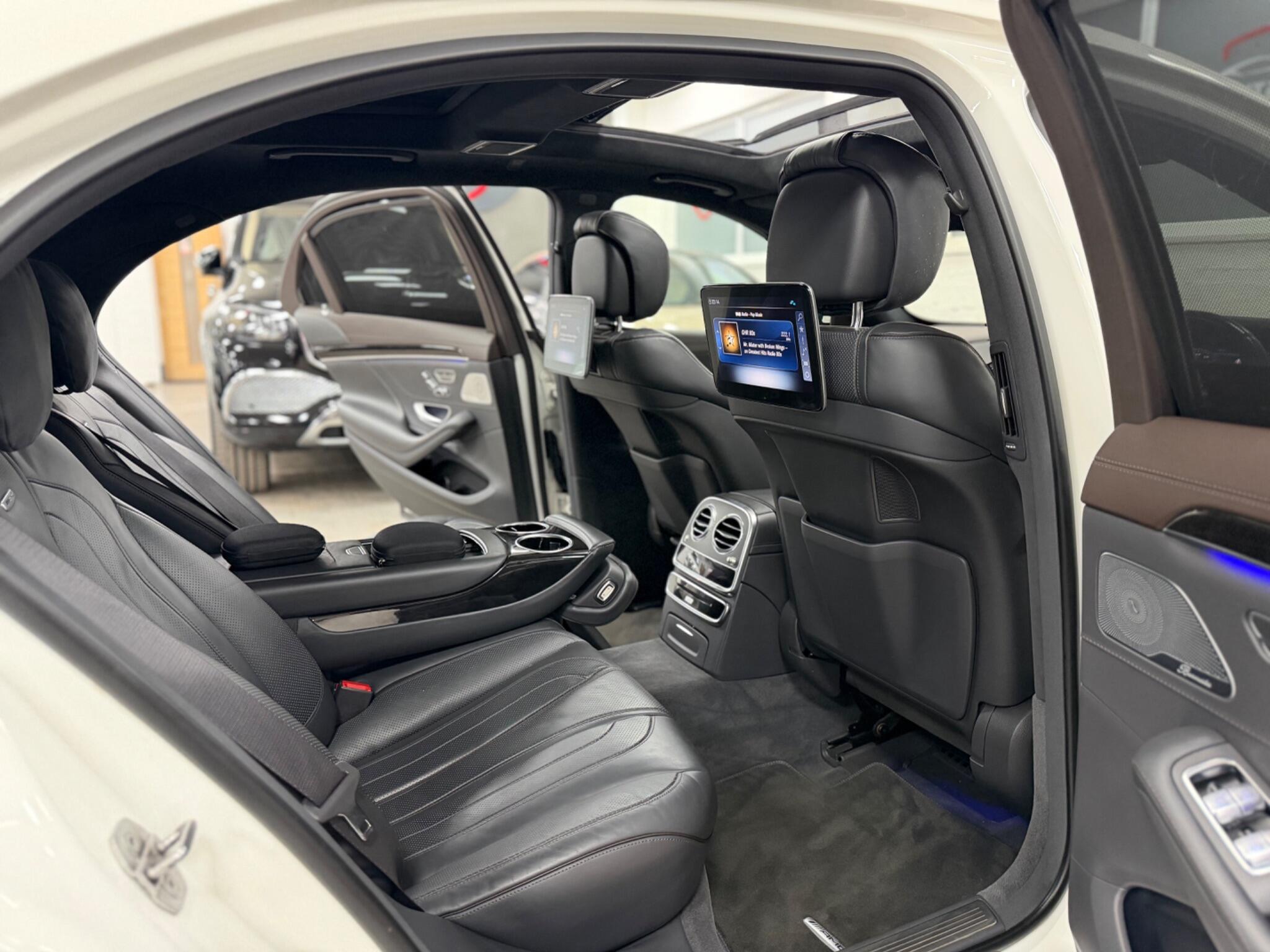 Mercedes-Benz S-Class view 13