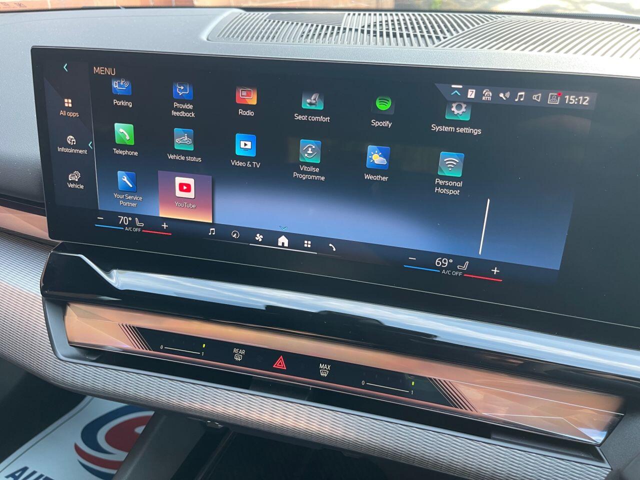 BMW 5 Series view 31