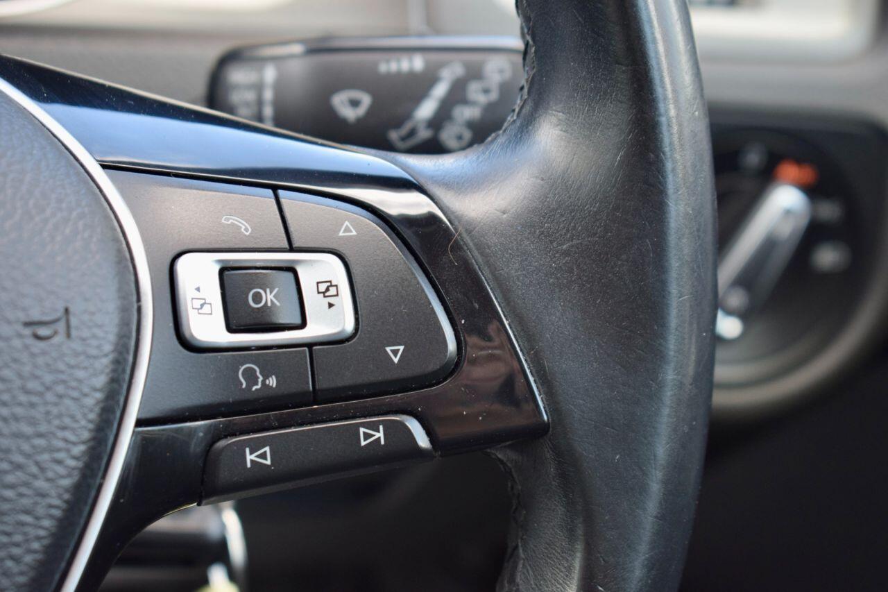 Volkswagen Golf view 41