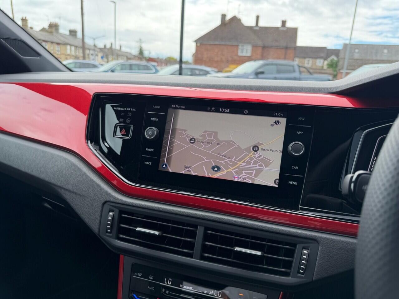Volkswagen Polo view 30