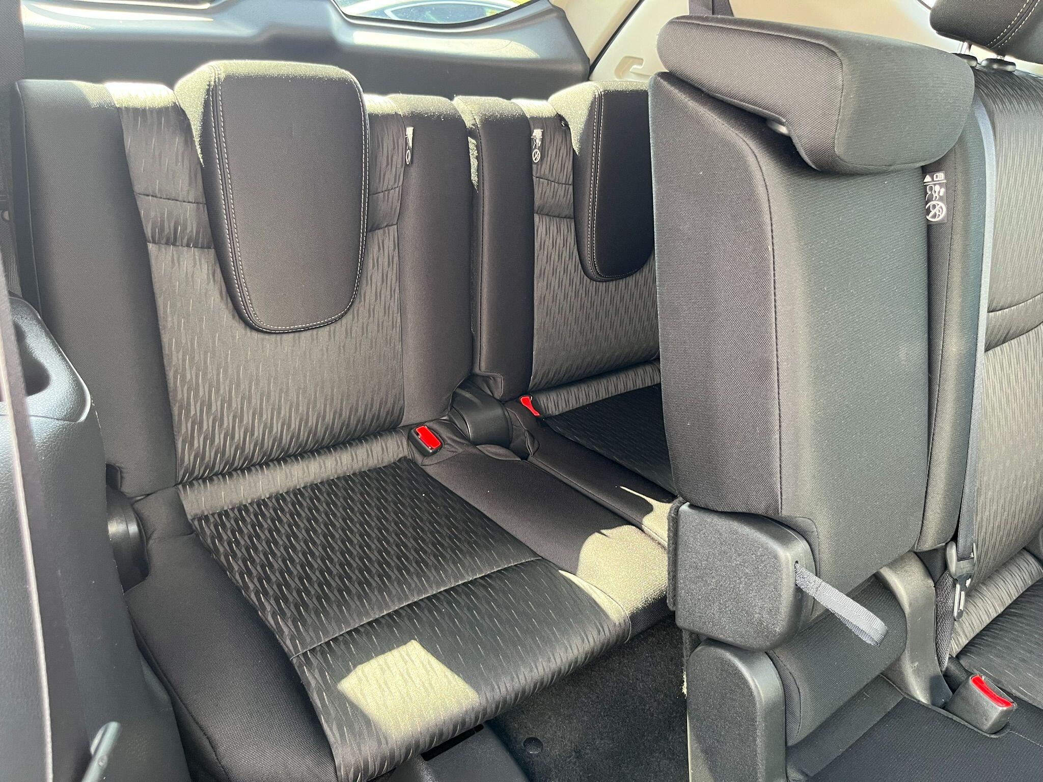 Nissan X-Trail view 39