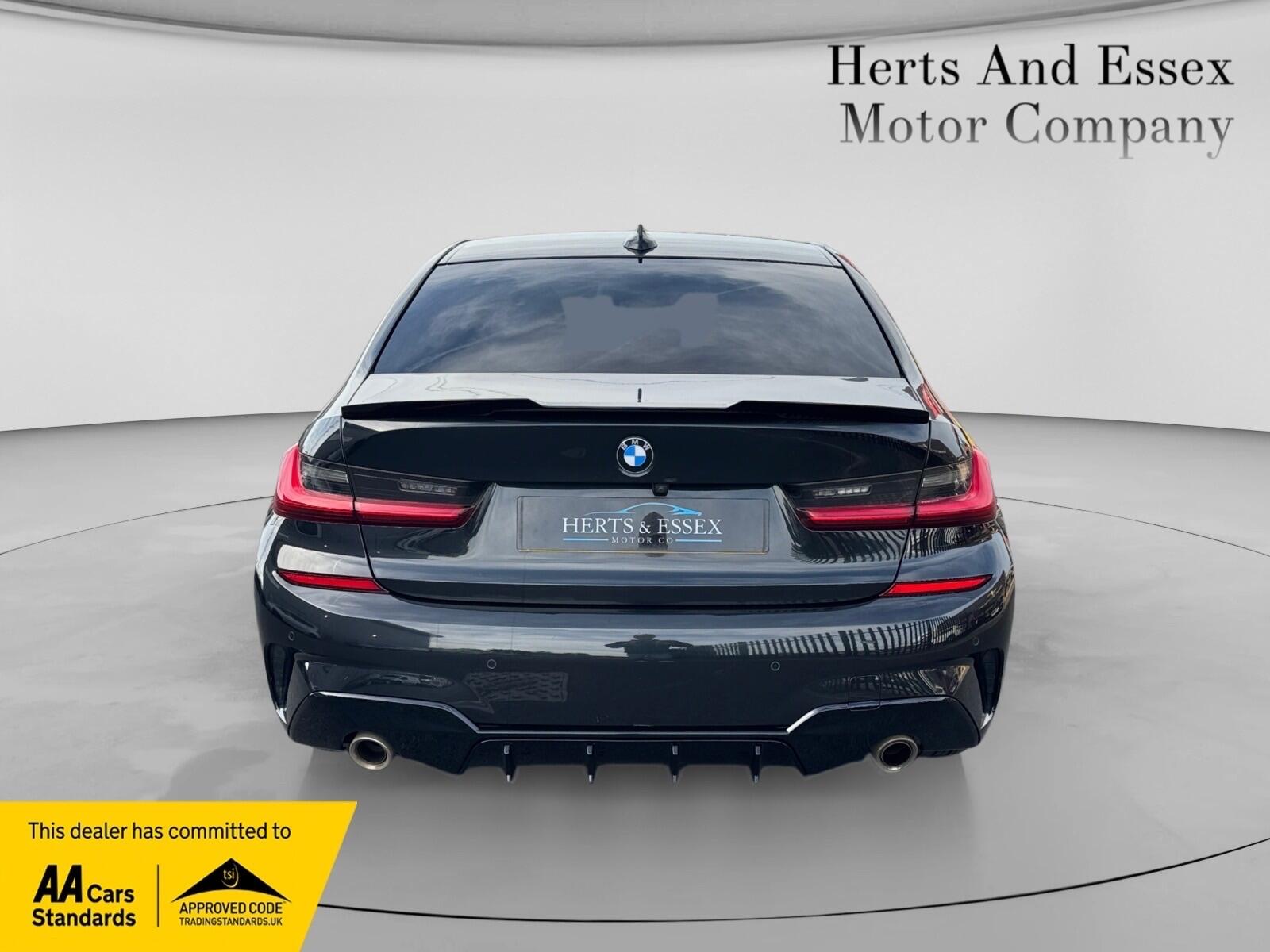 BMW 3 Series view 6