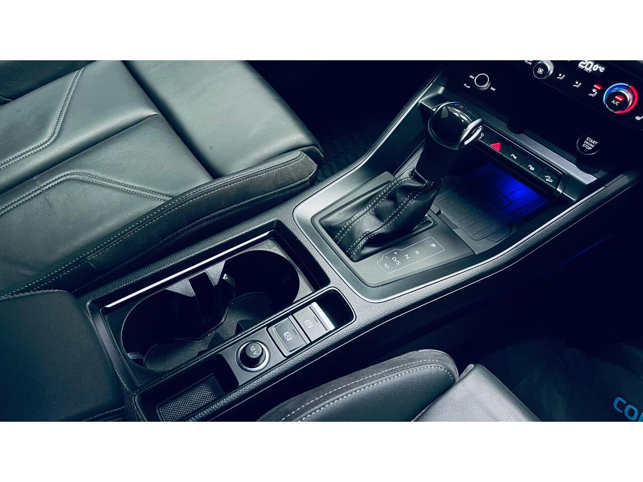 Audi Q3 view 17