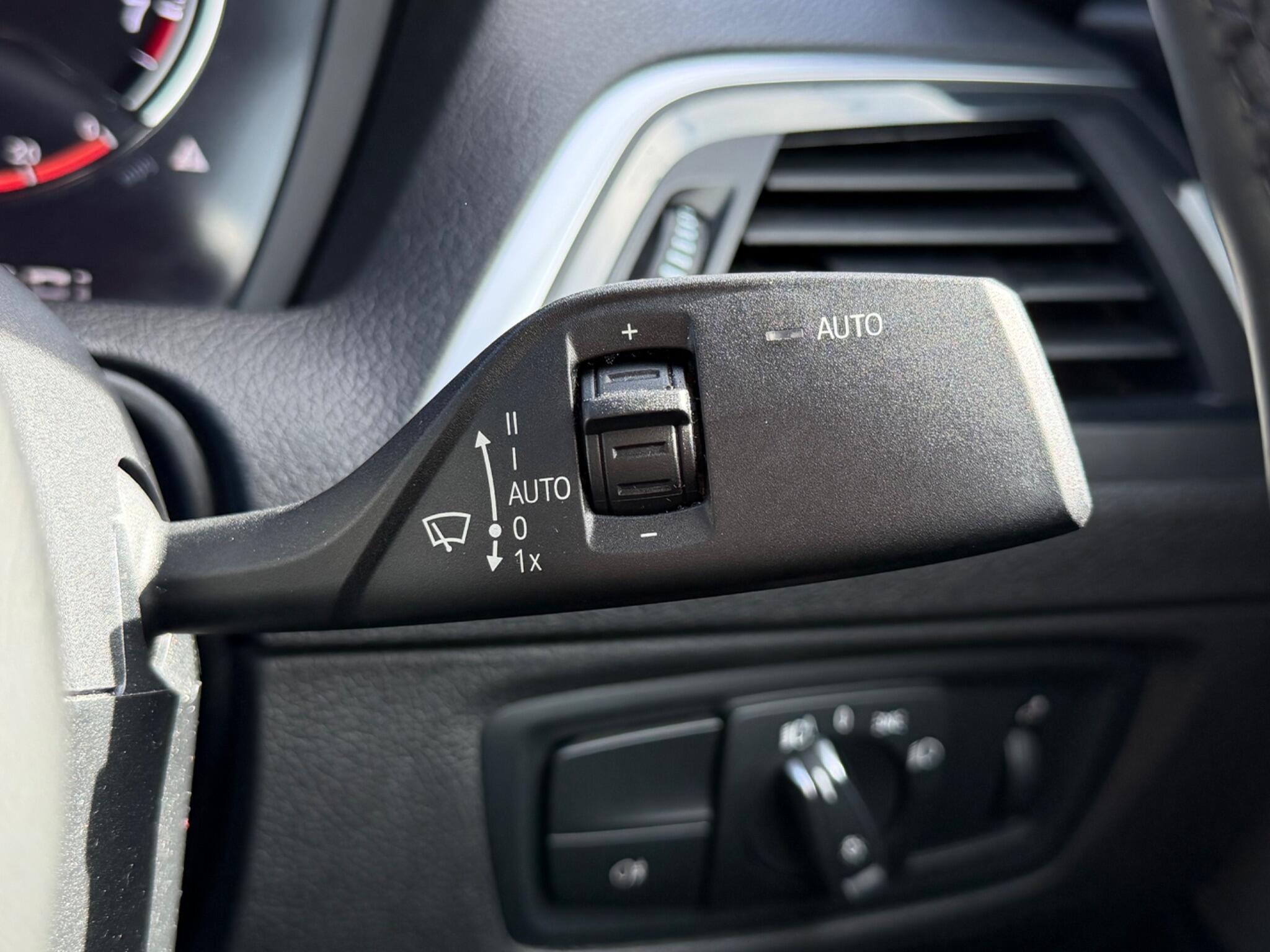 BMW 2 Series view 56