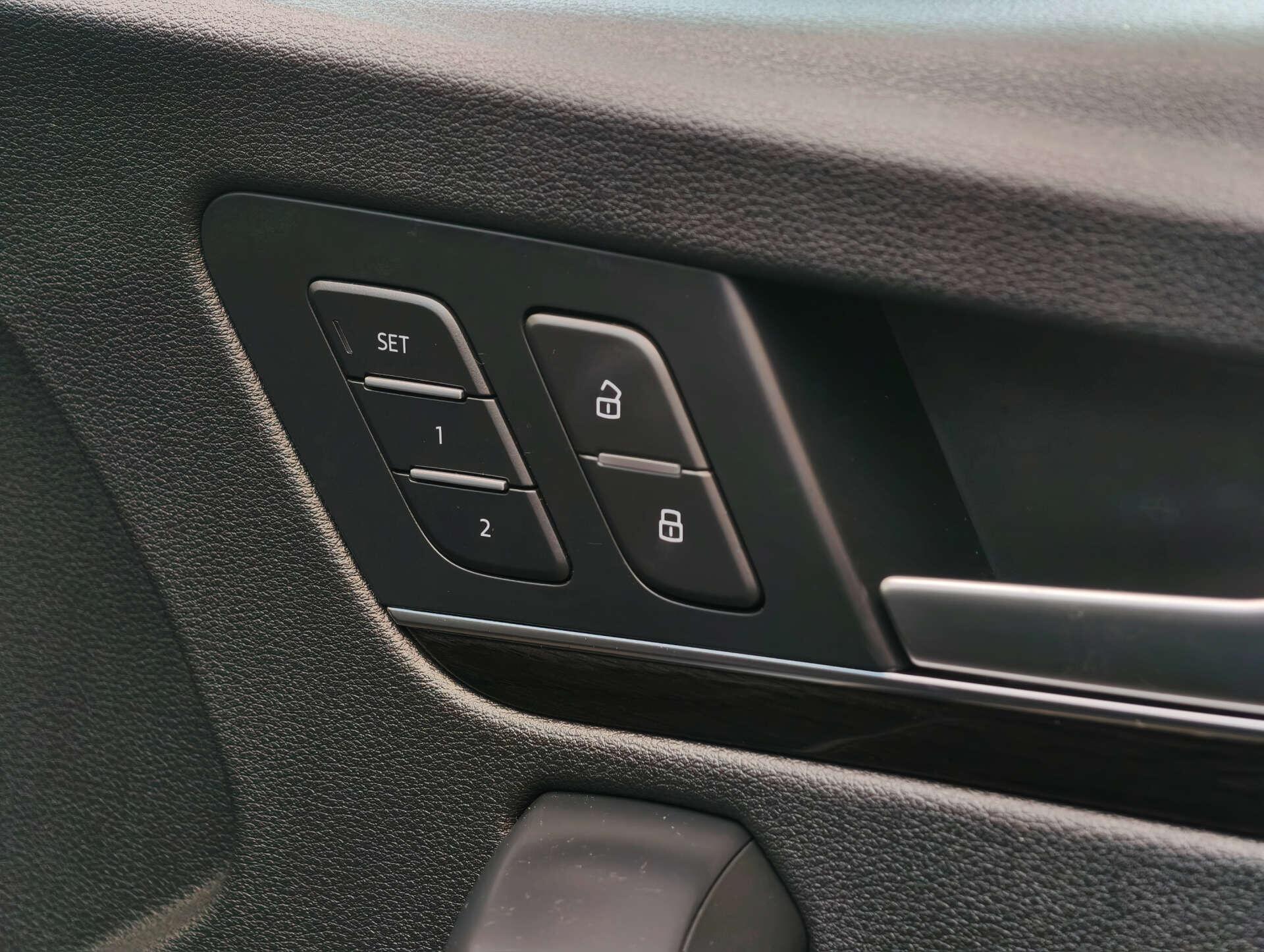 Audi SQ5 view 34