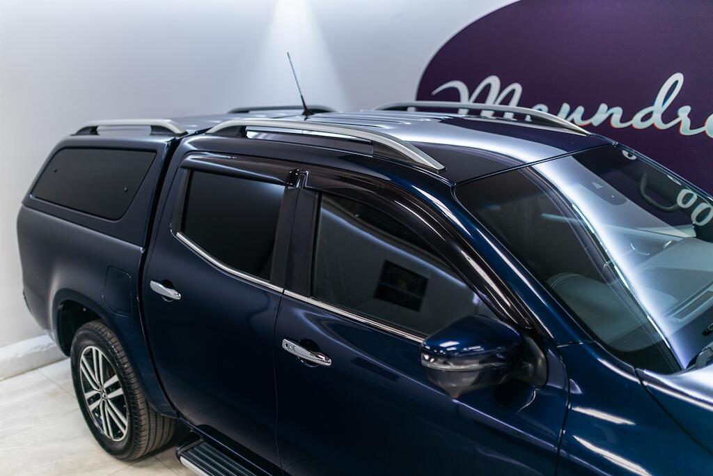 Mercedes-Benz X-Class view 13
