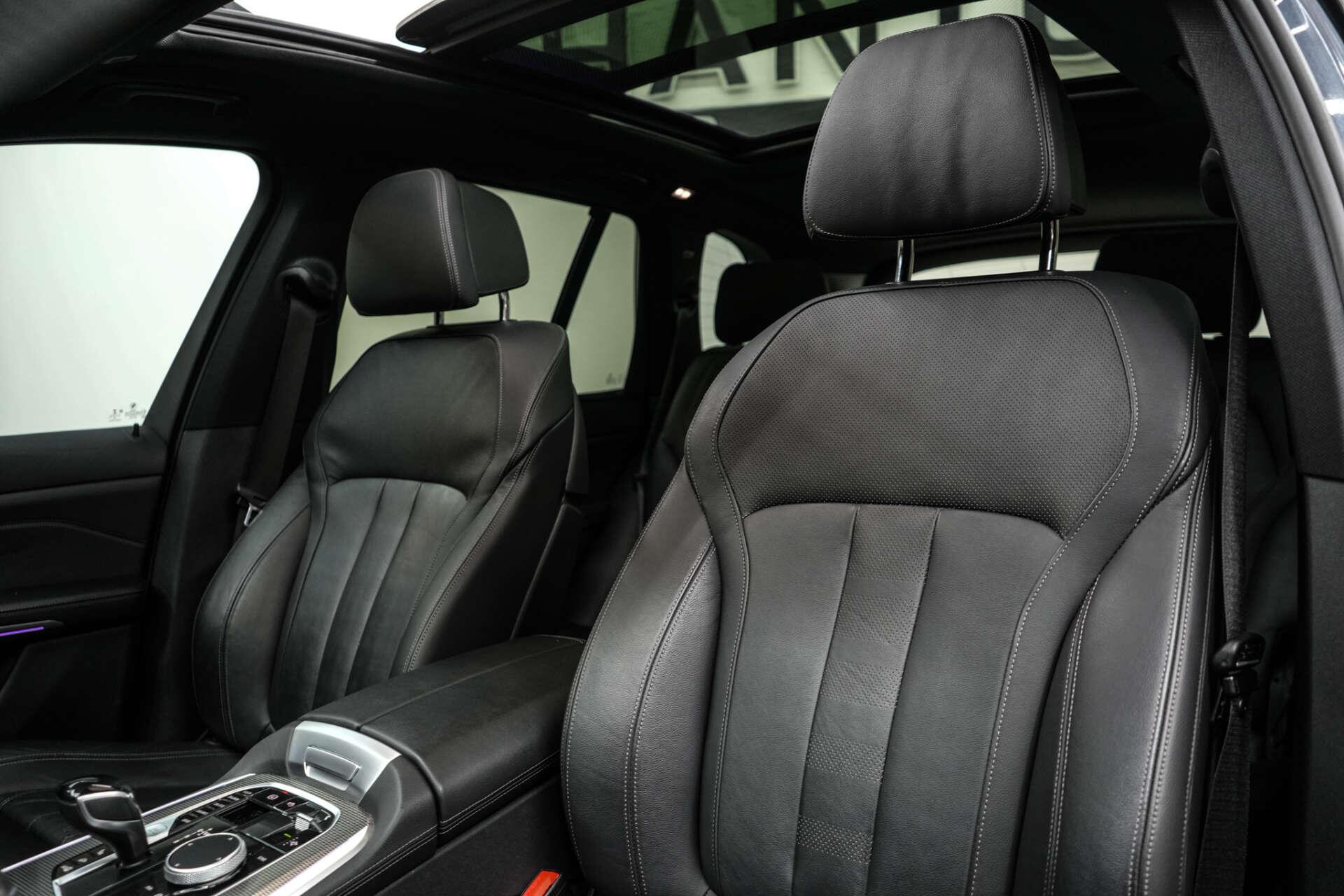 BMW X5 view 16