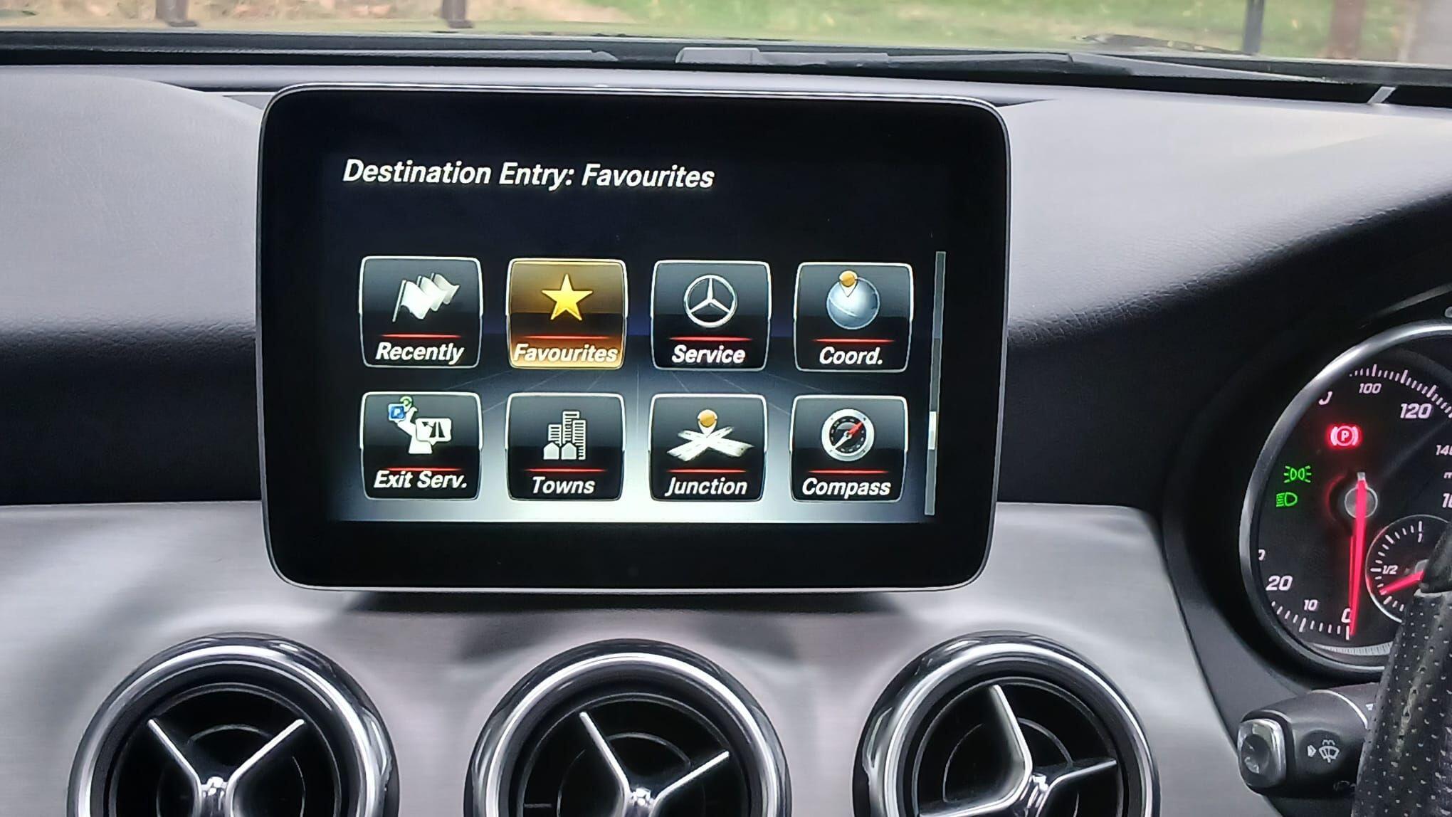 Mercedes-Benz Gla view 46
