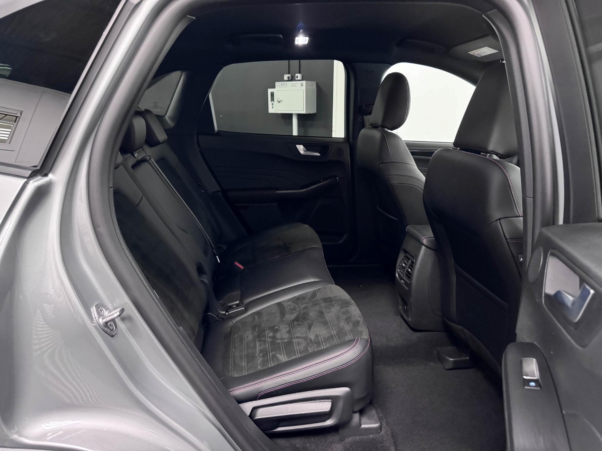 Ford Kuga view 28