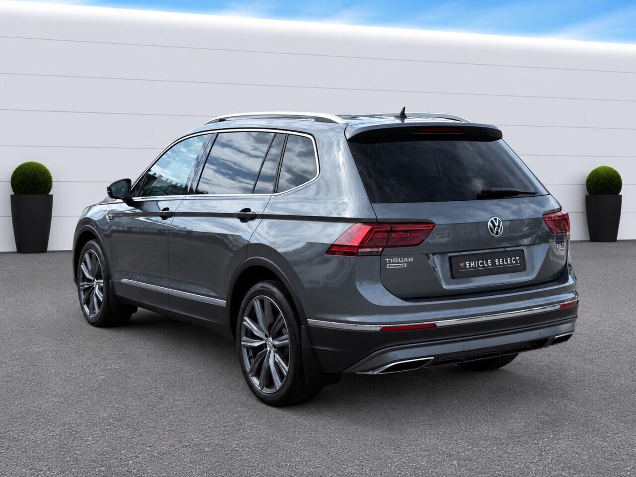 Volkswagen Tiguan Allspace view 10