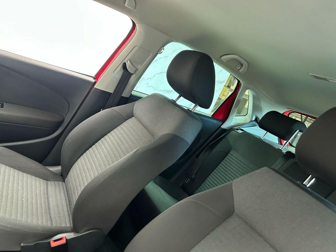 Volkswagen Polo view 14
