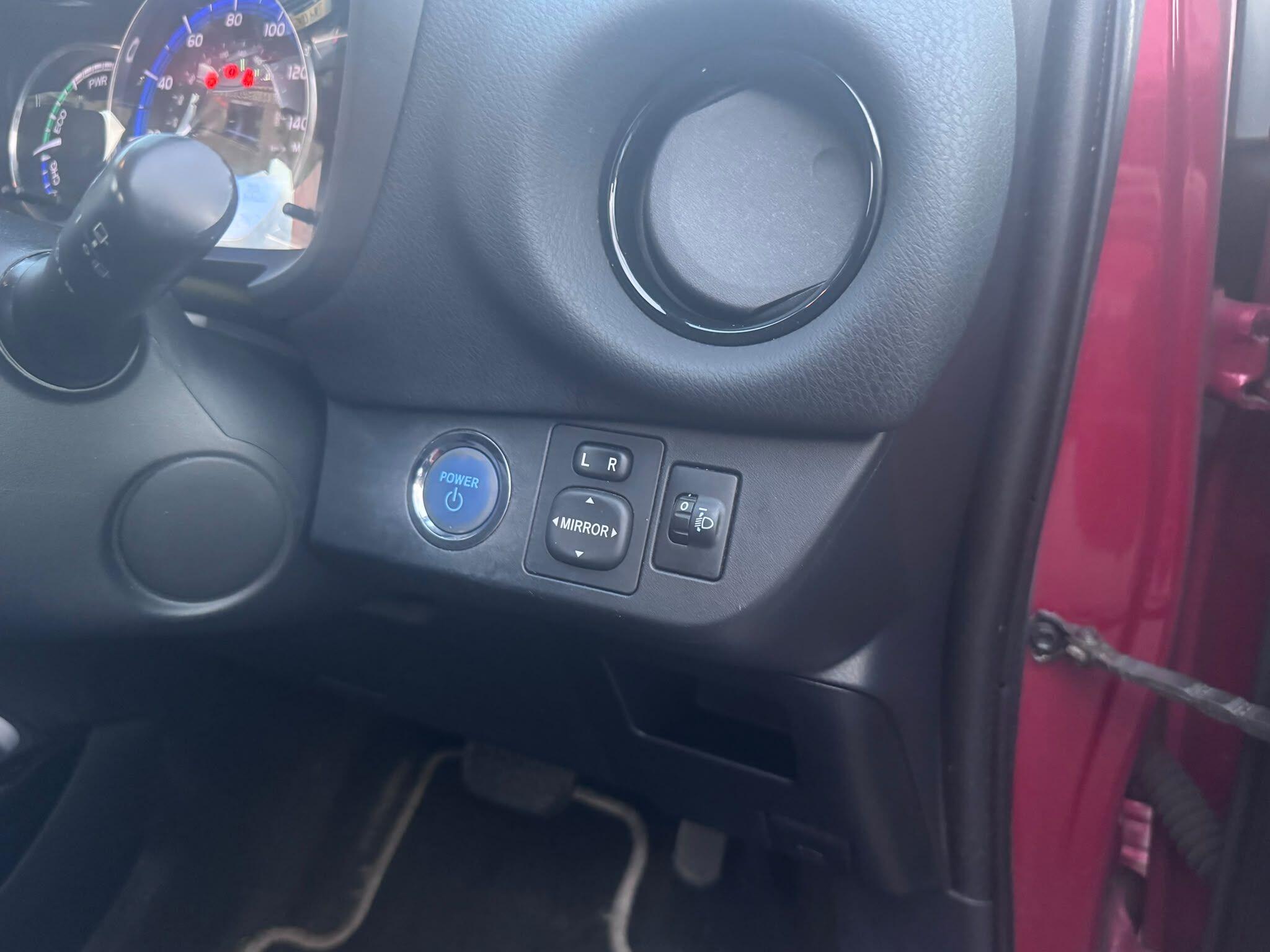 Toyota Yaris view 16