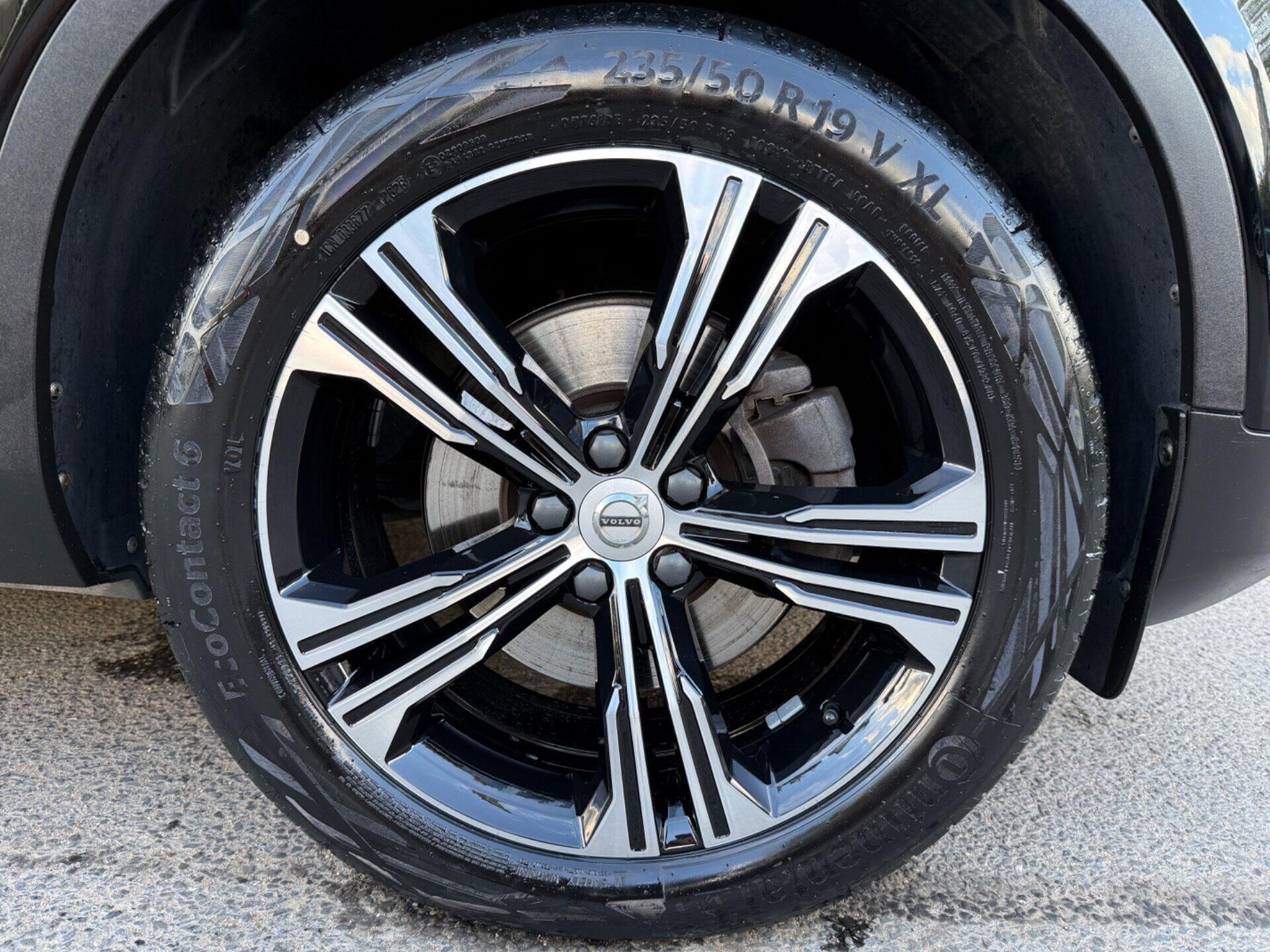 Volvo XC40 view 57