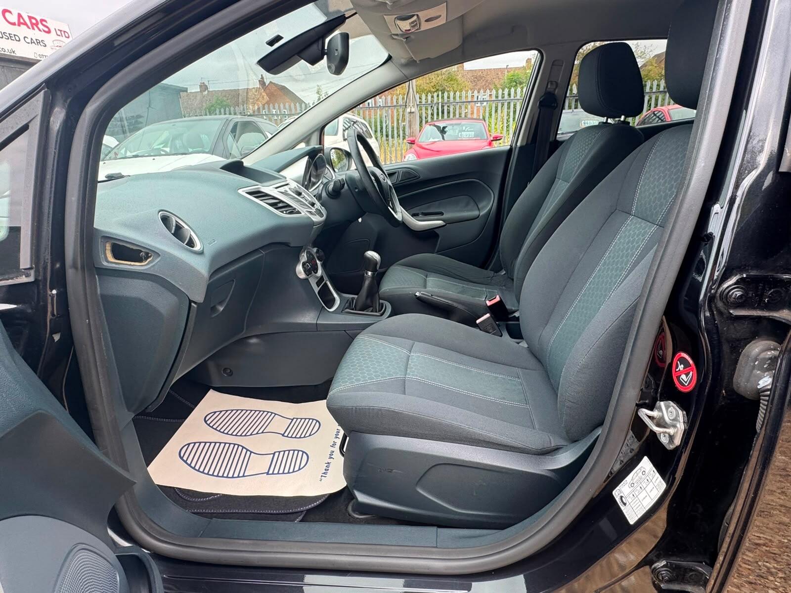 Ford Fiesta view 30