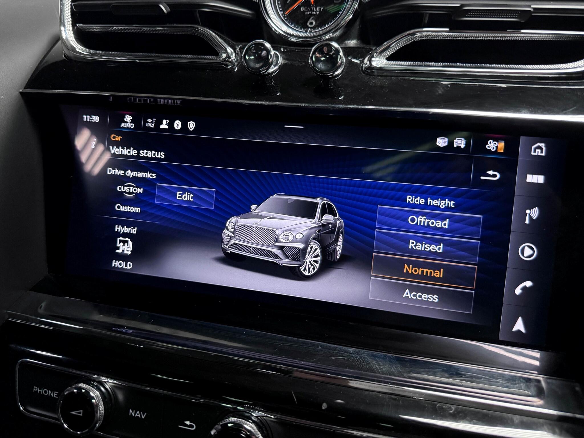 Bentley Bentayga view 61