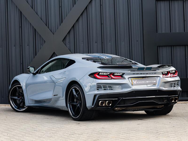 Chevrolet Corvette view 2