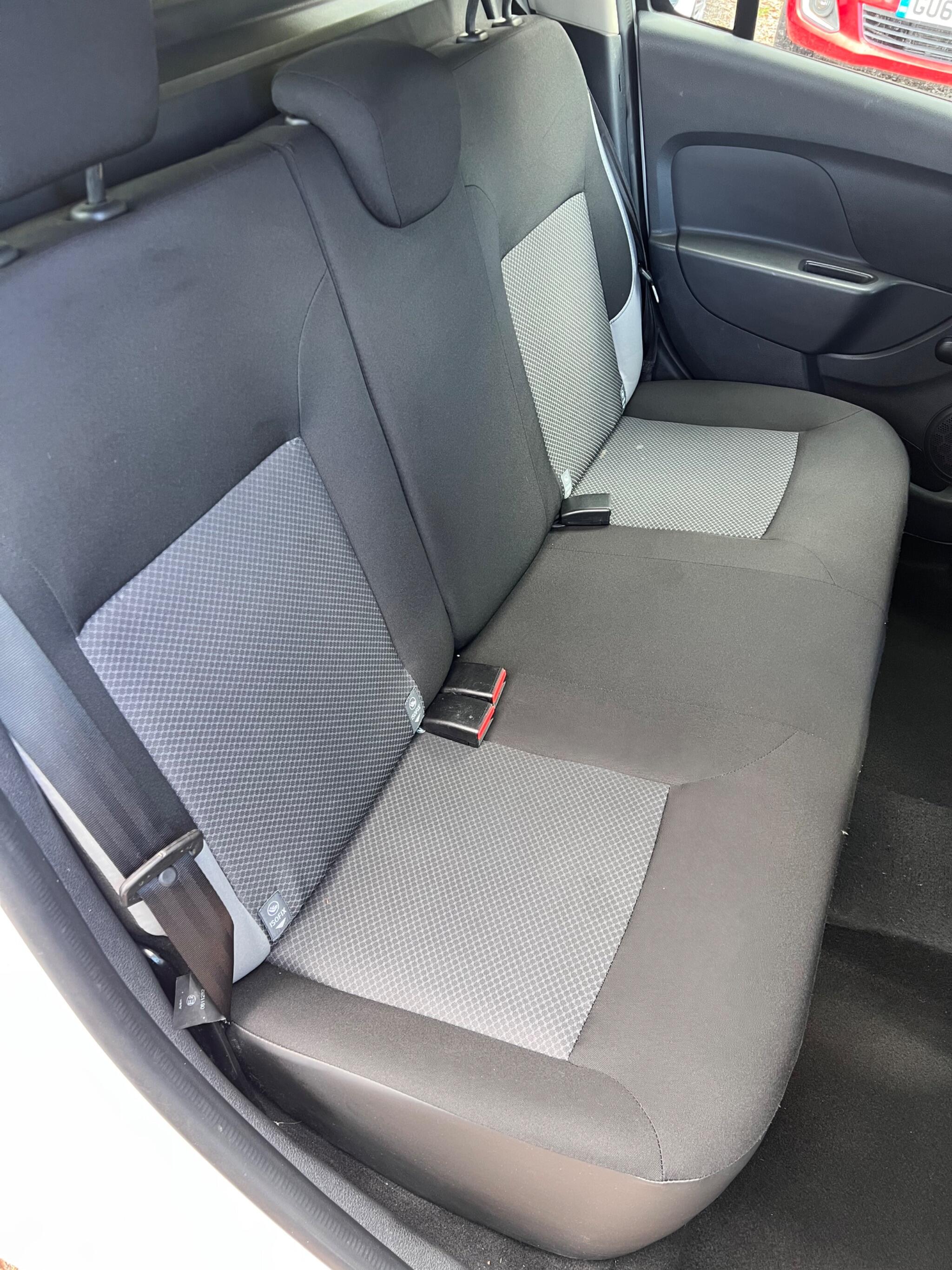 Dacia Logan MCV view 49