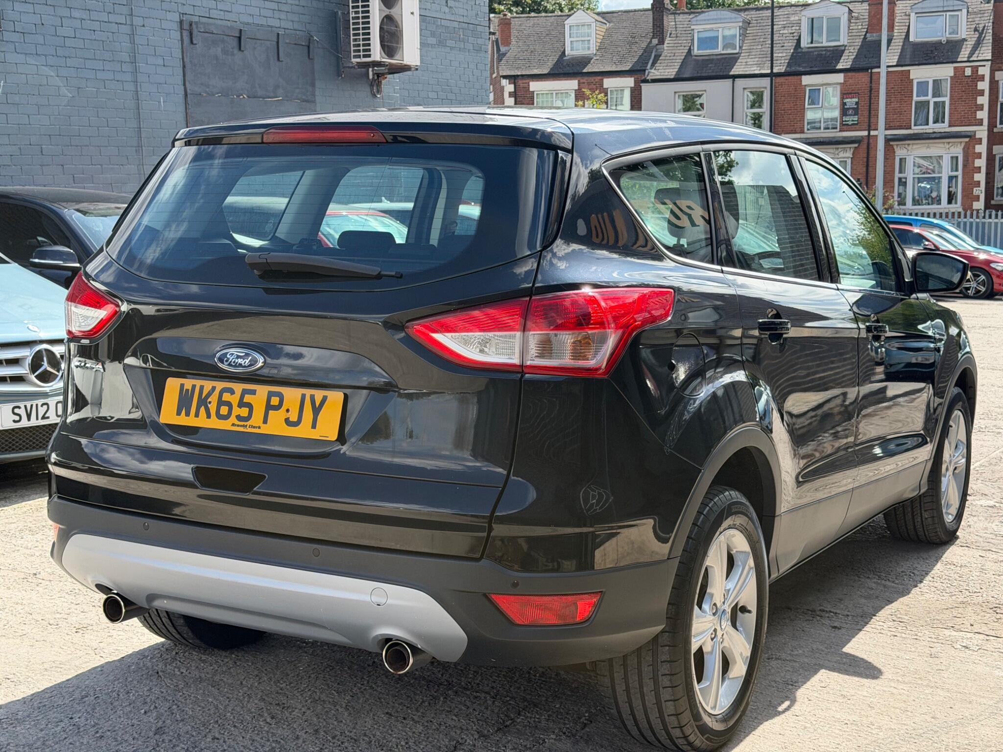 Ford Kuga view 4