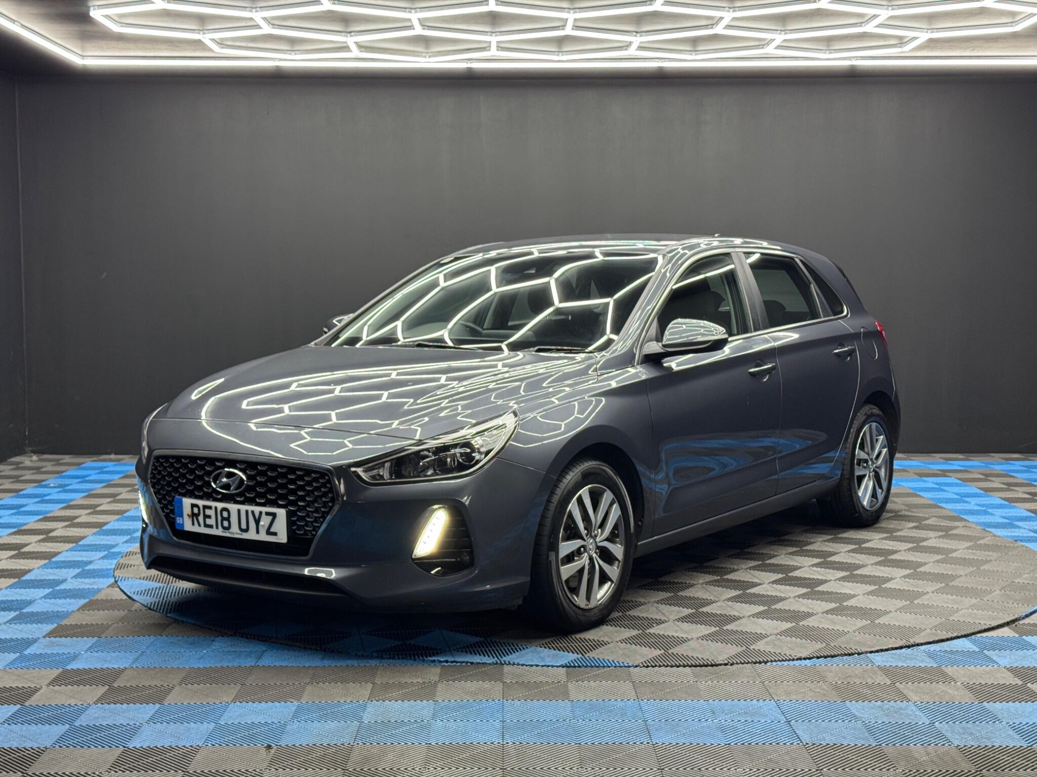 Hyundai i30 view 3