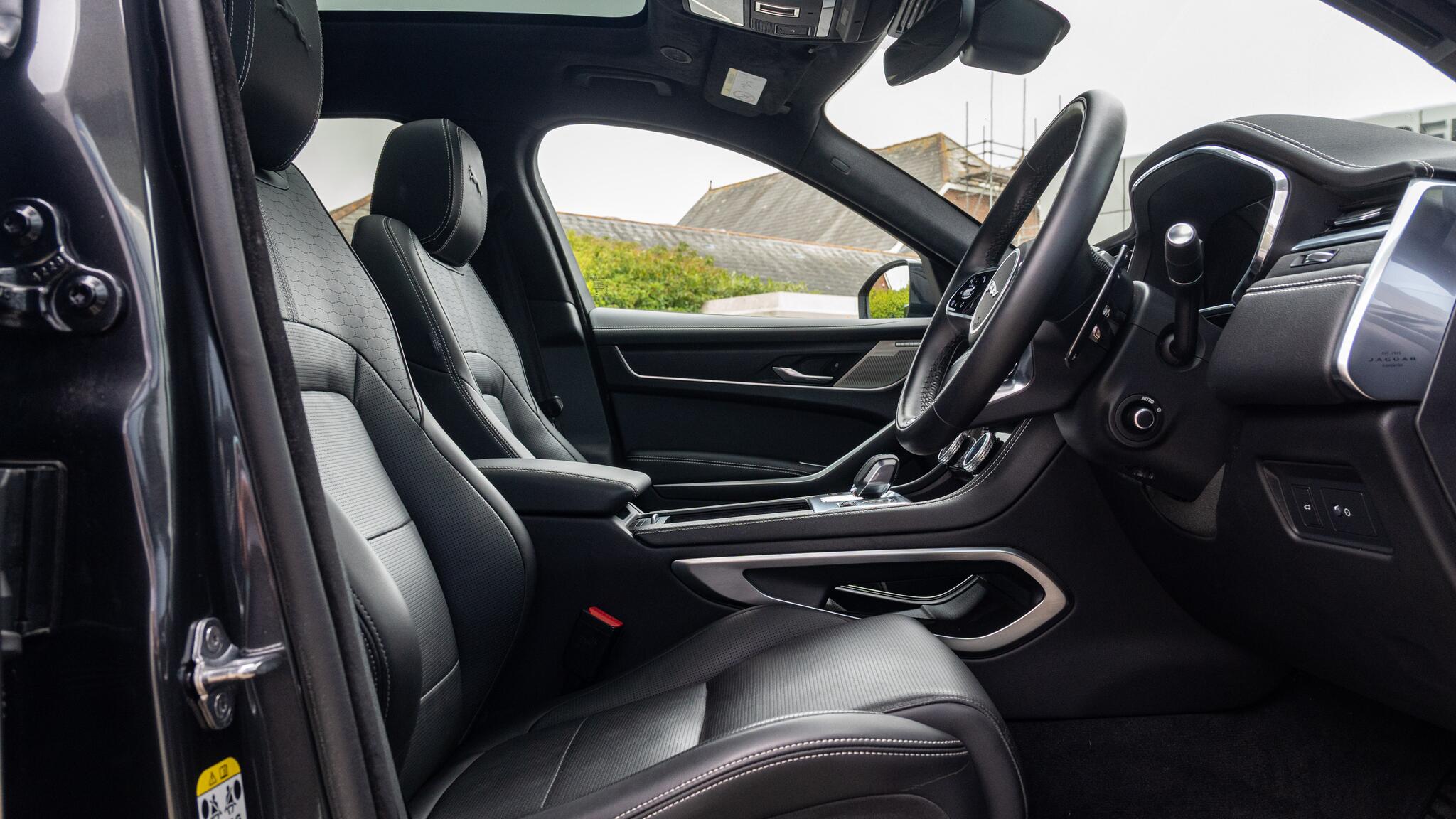 Jaguar F-Pace view 49