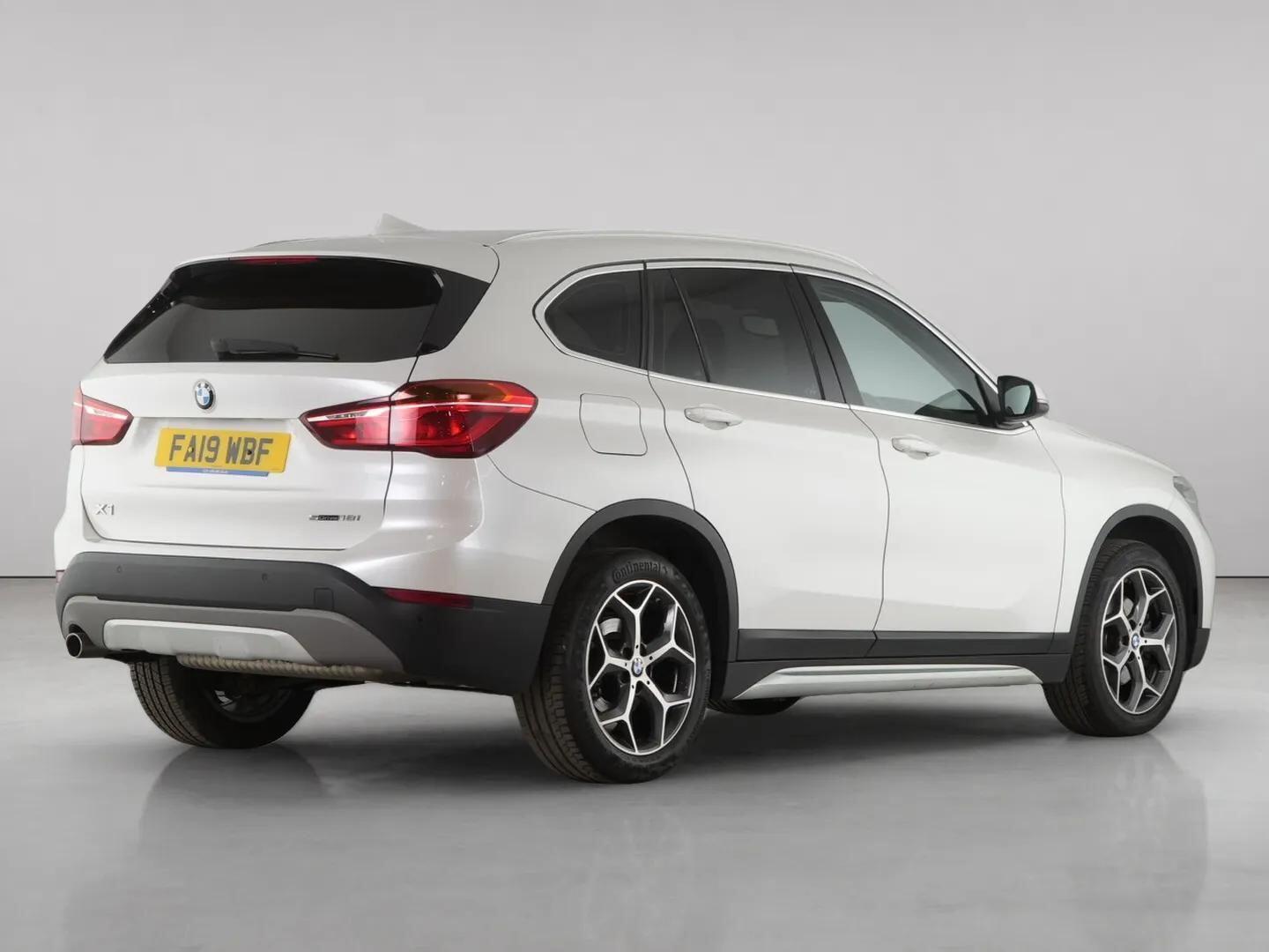 BMW X1 view 8