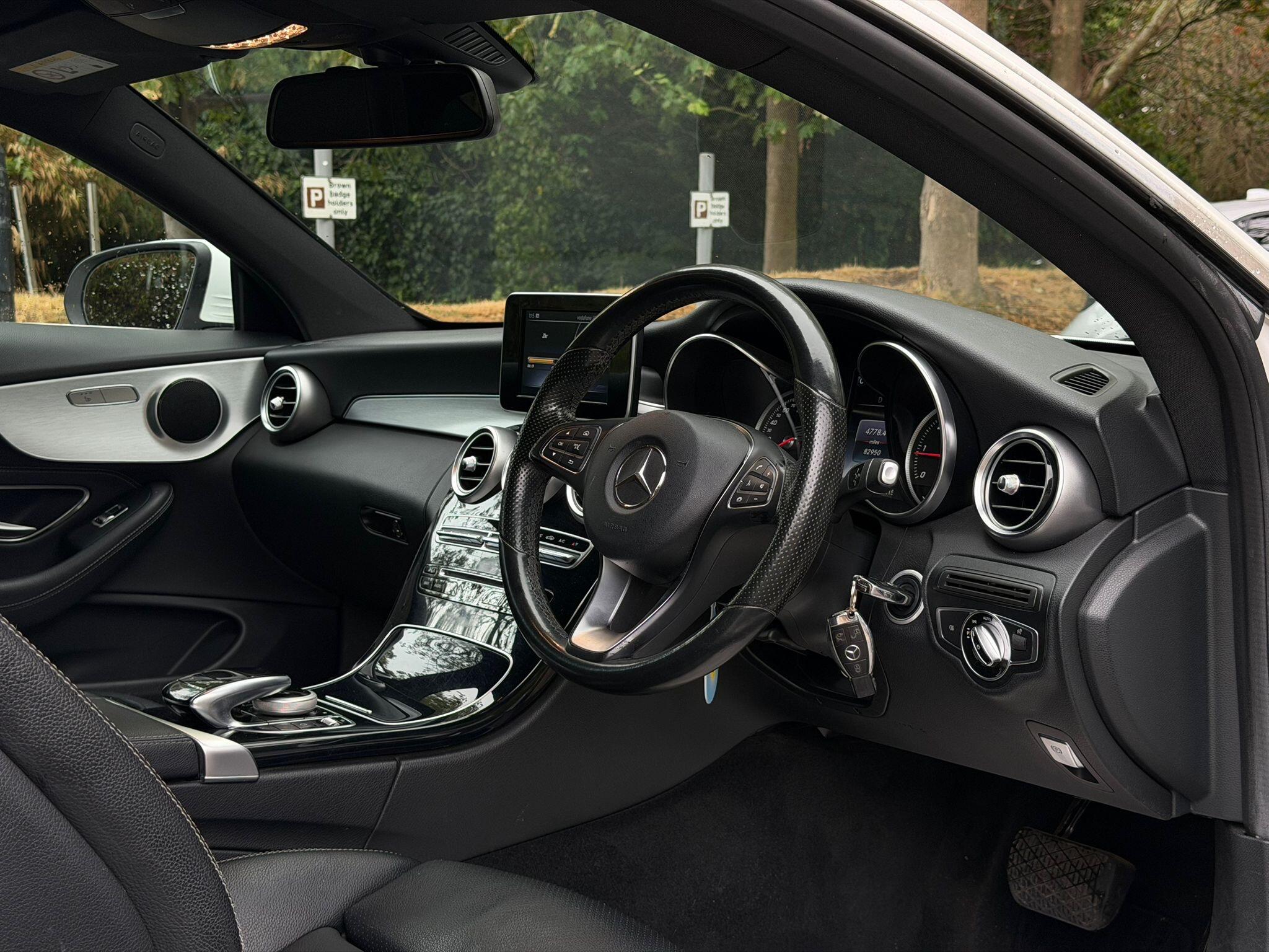 Mercedes-Benz C-Class view 10