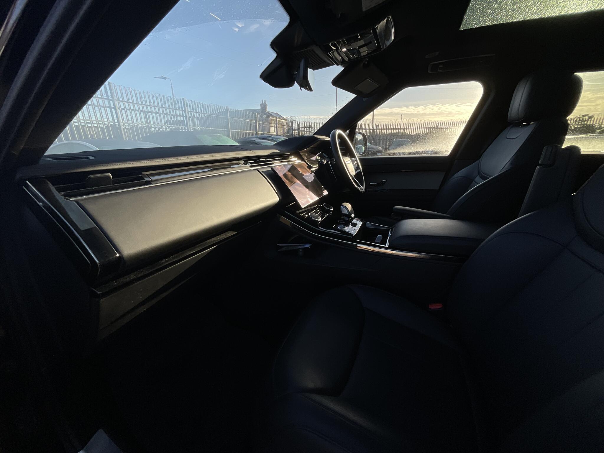 Land Rover Range Rover Sport view 14