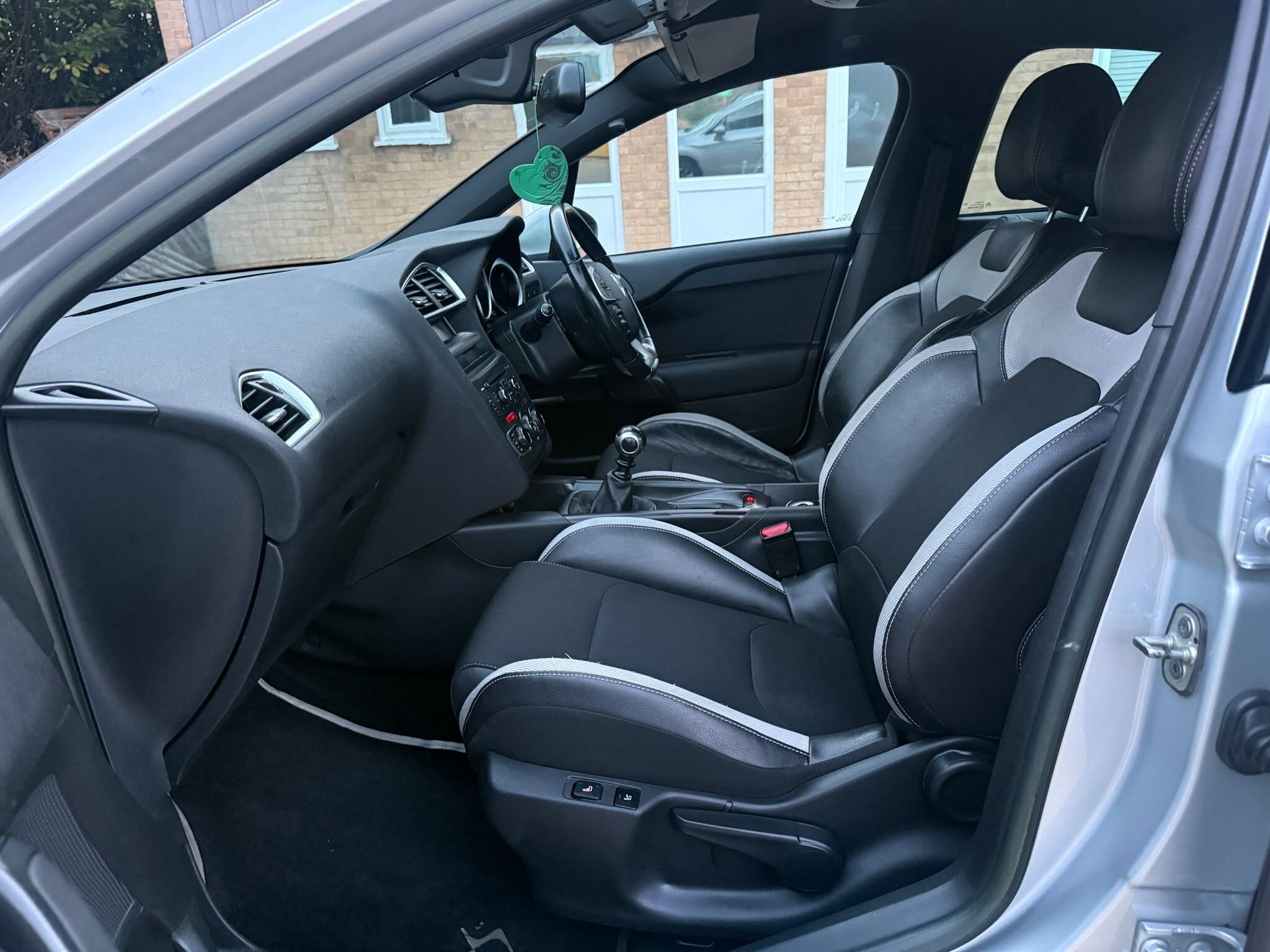 Citroen DS4 view 8