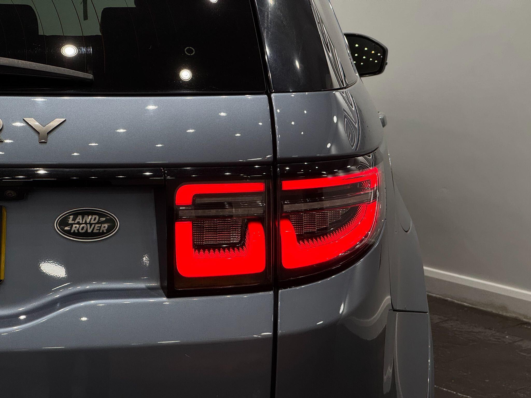 Land Rover Discovery Sport view 24