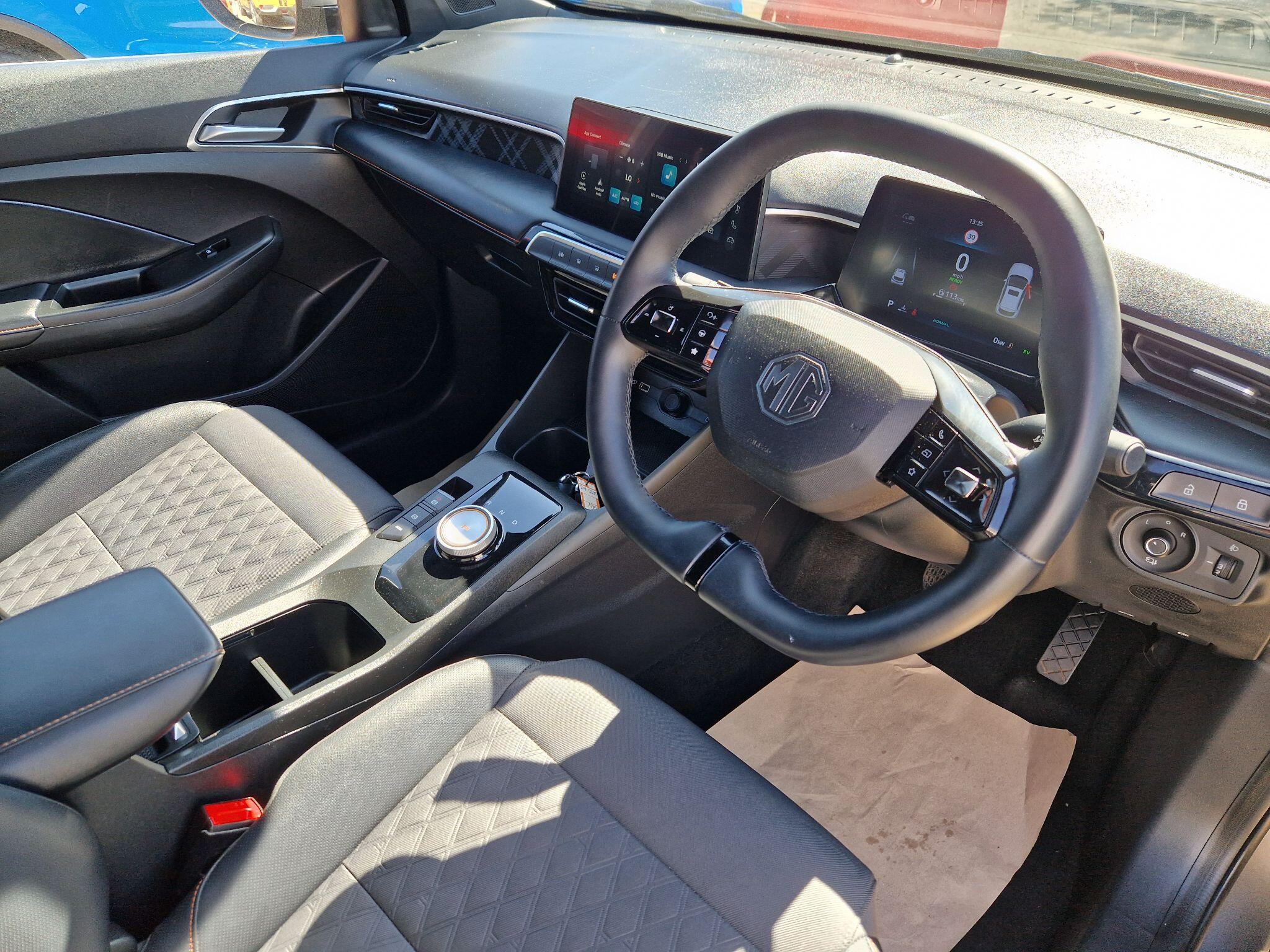 MG MG3 view 17
