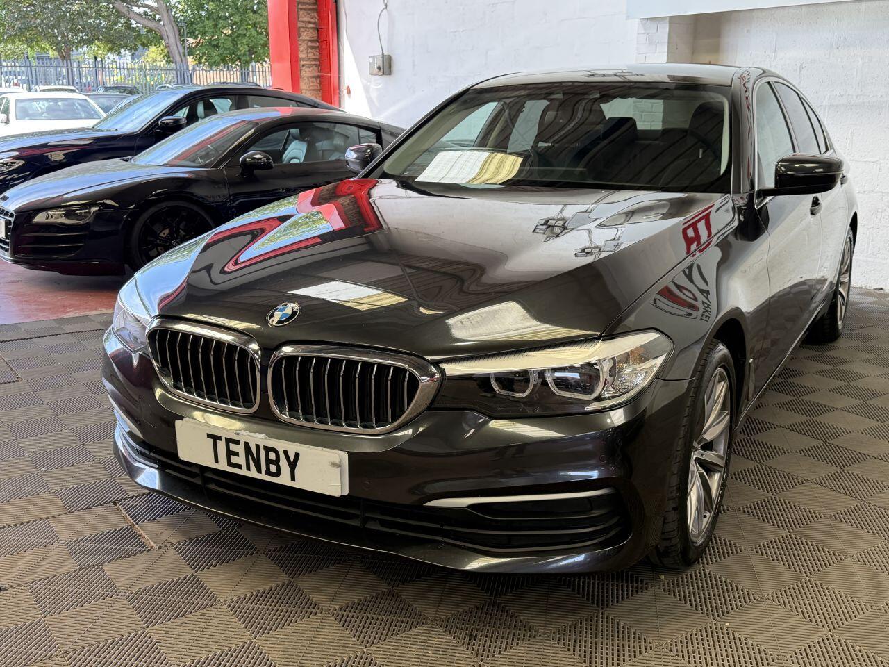 BMW 5 Series view 4