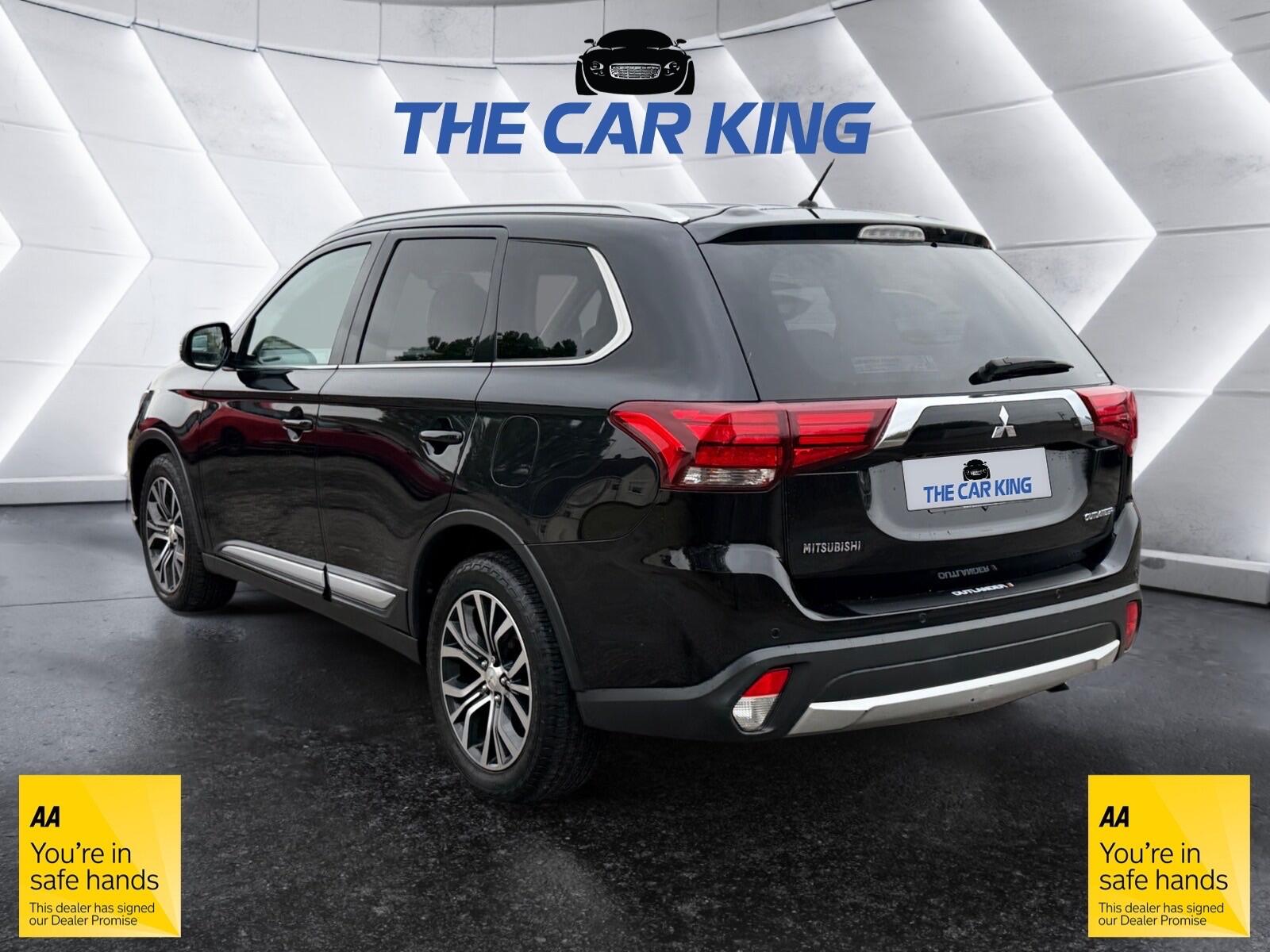 Mitsubishi Outlander view 4