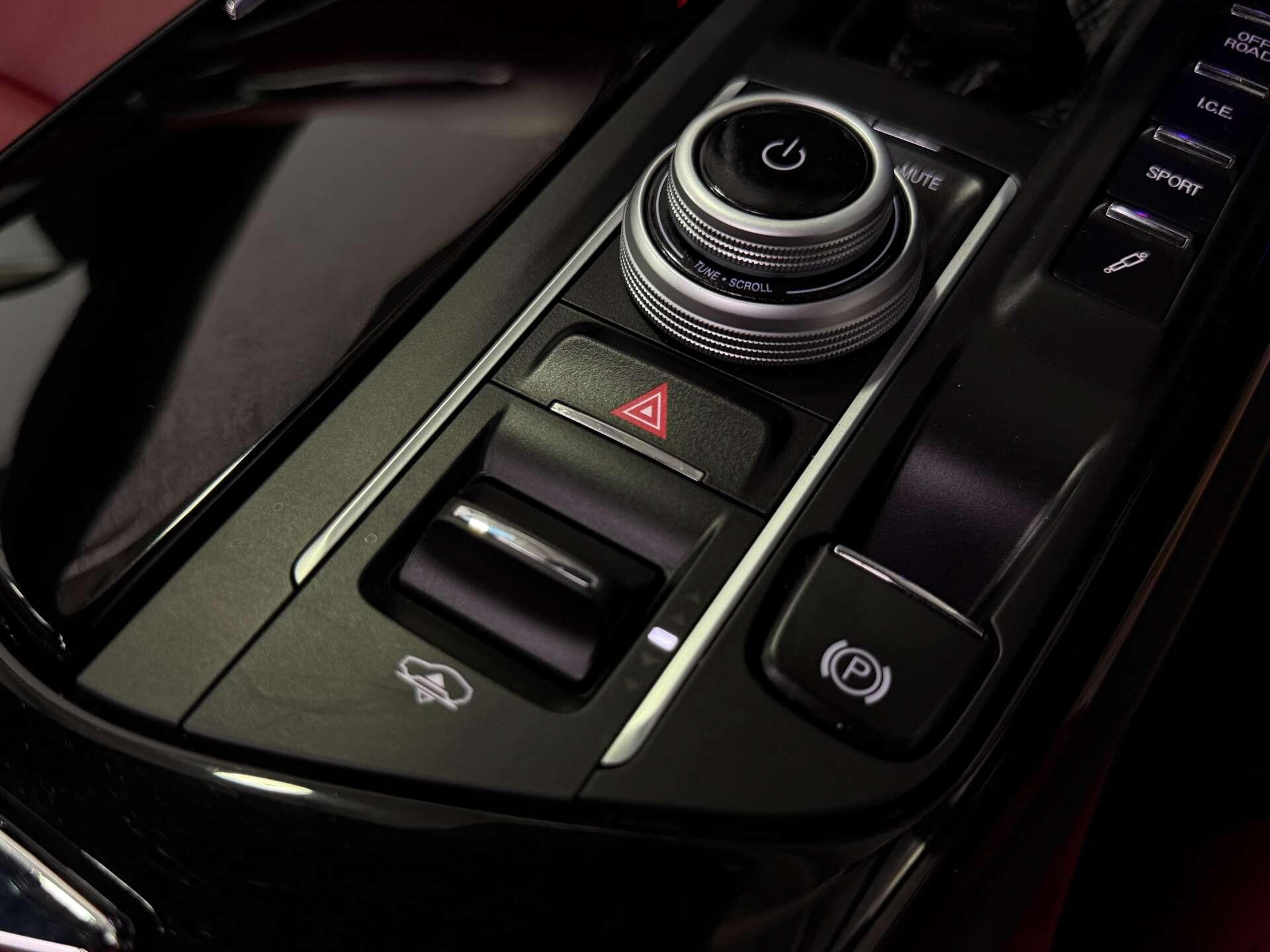 Maserati Levante view 22