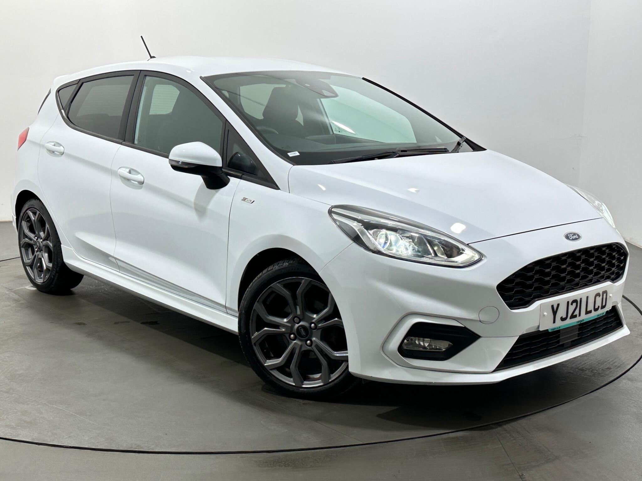 Ford Fiesta view 53