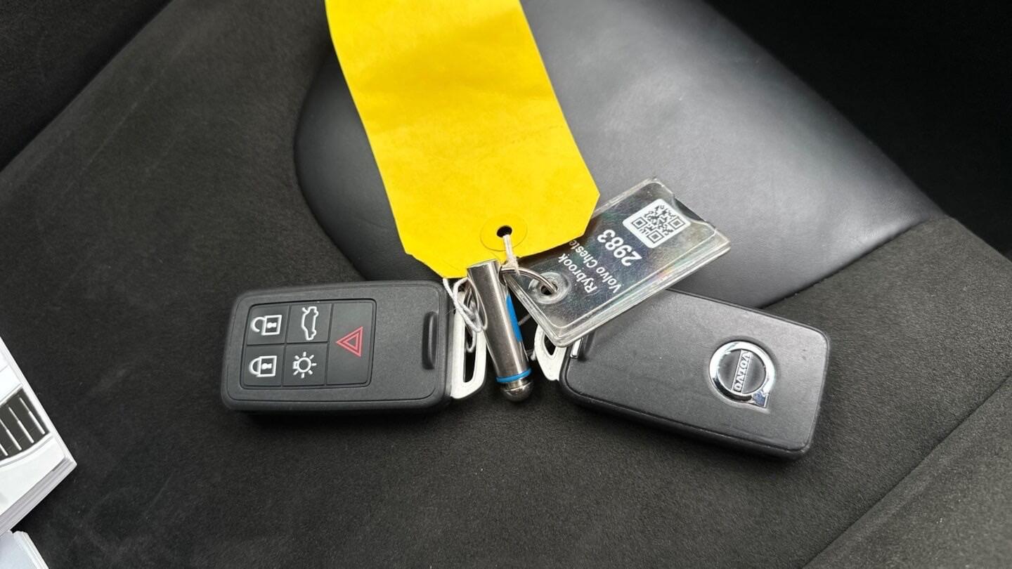 Volvo V40 view 15