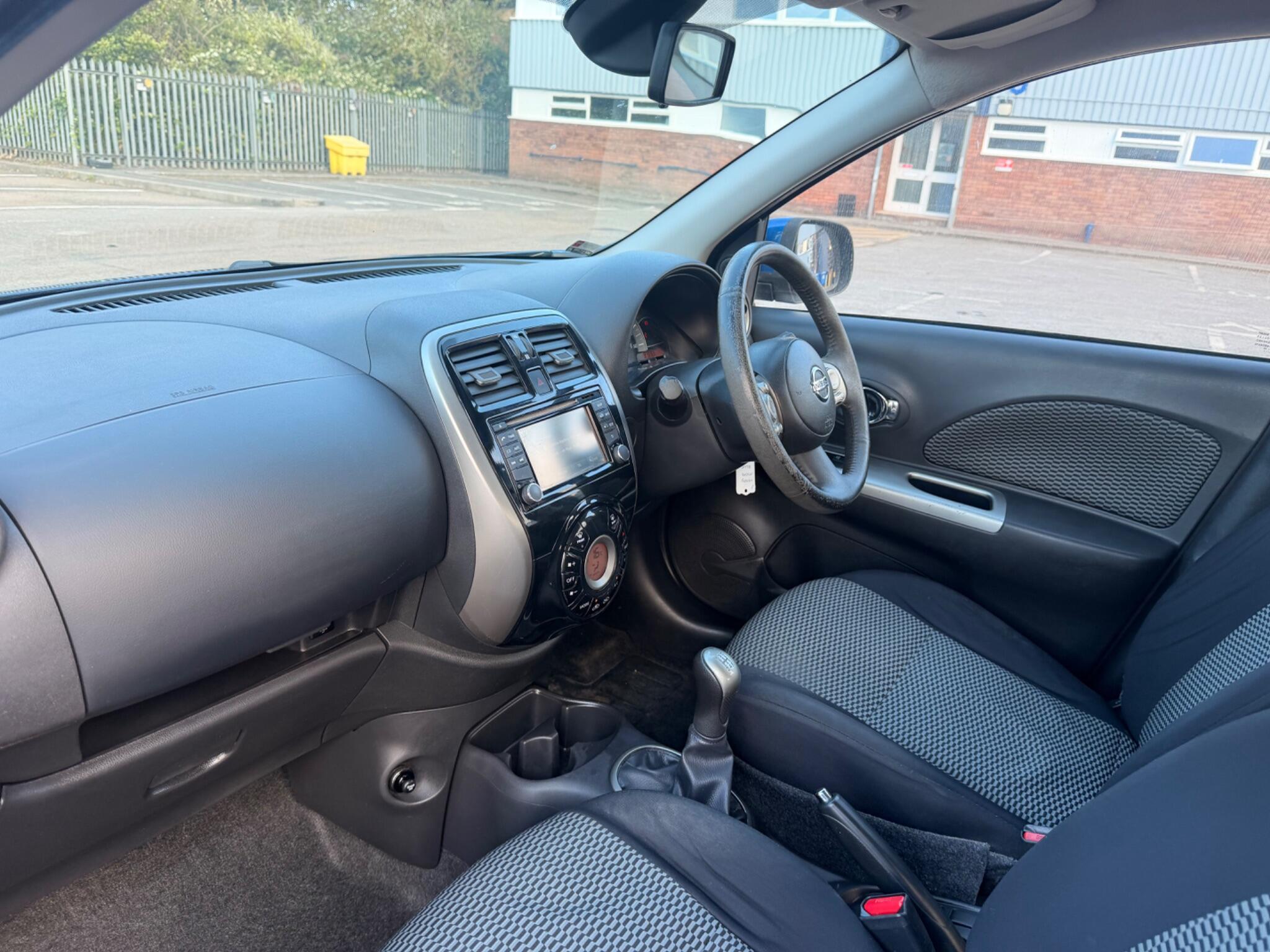 Nissan Micra view 32