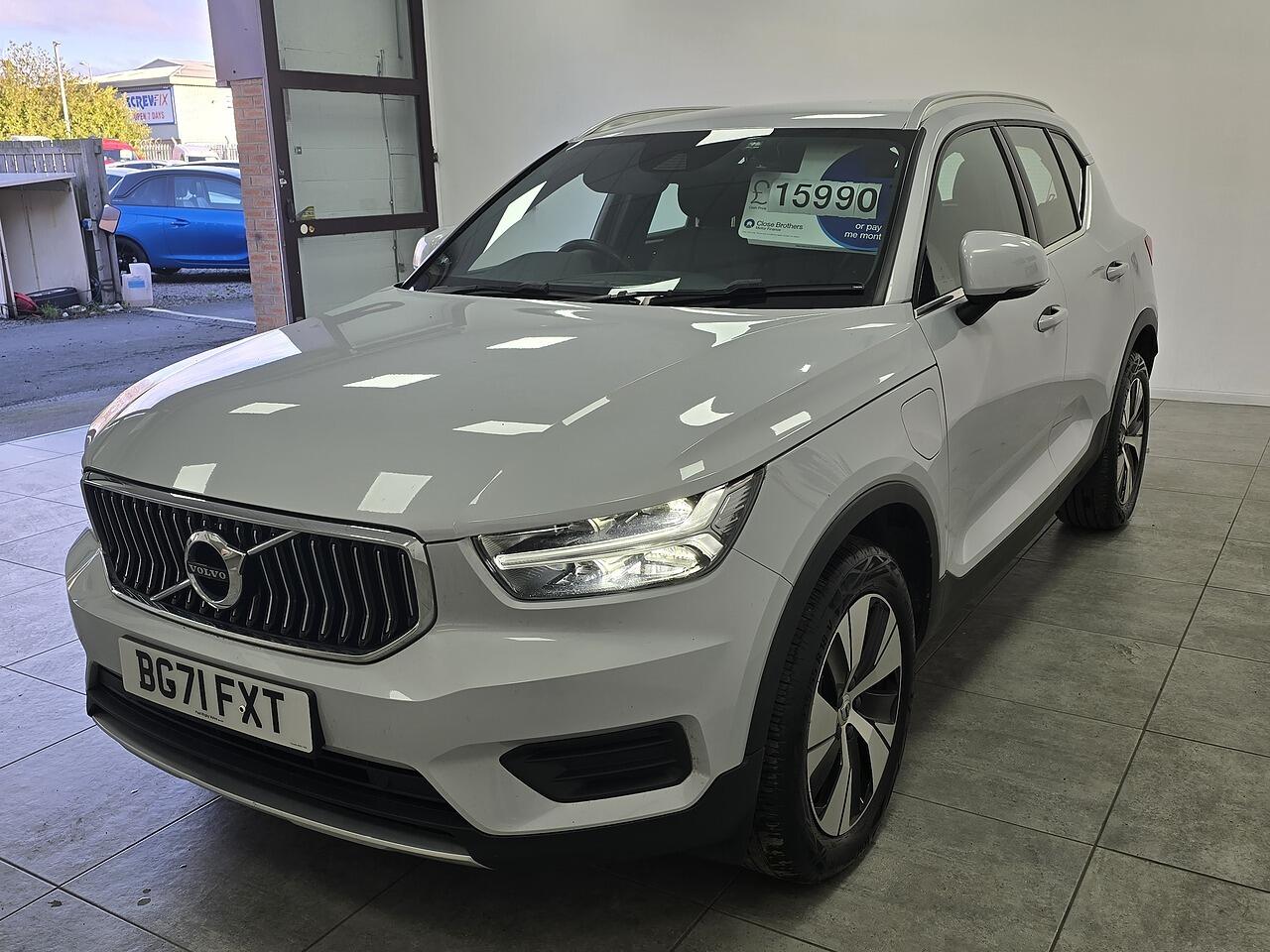 Volvo XC40 view 6