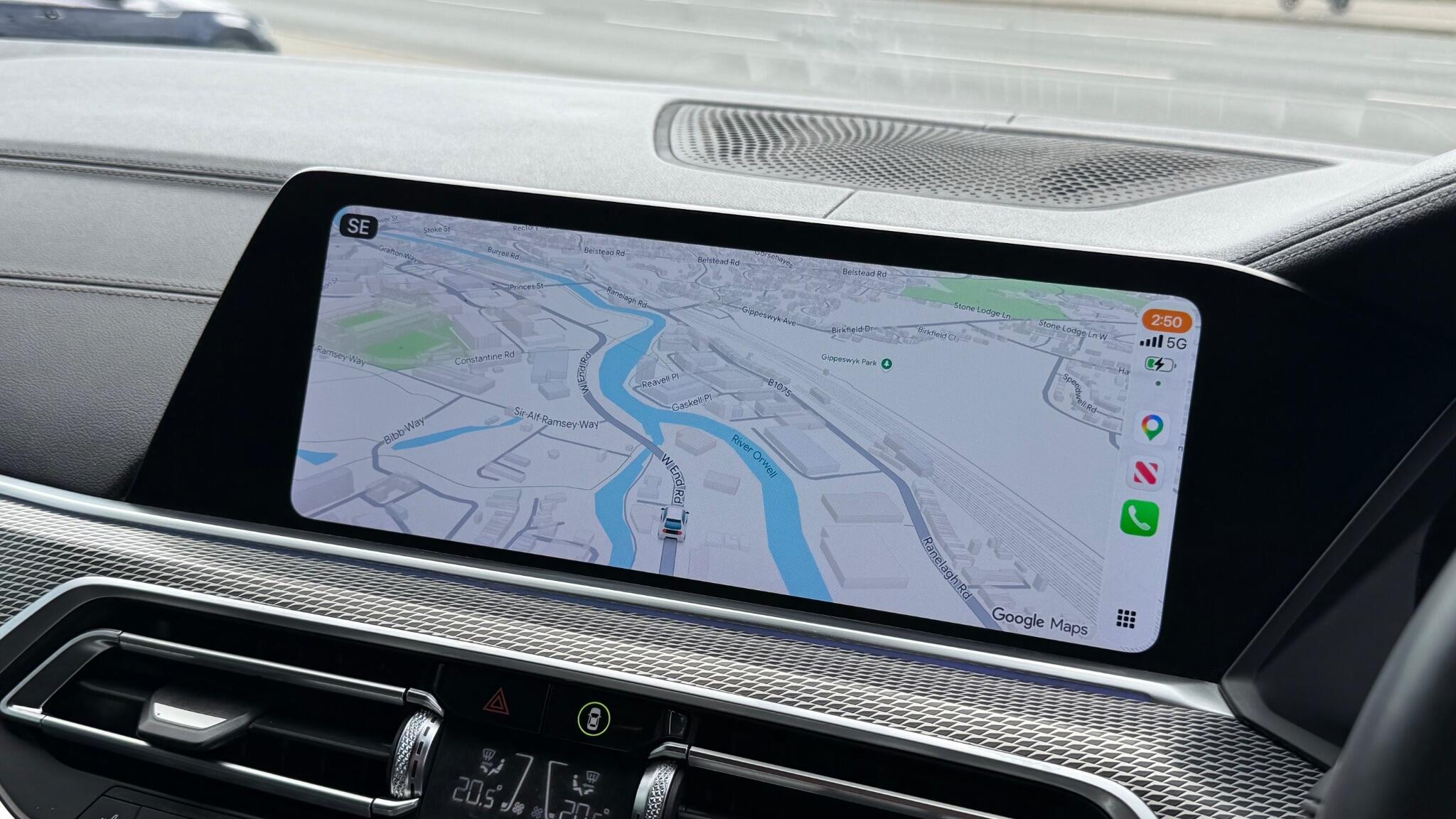 BMW X6 view 26