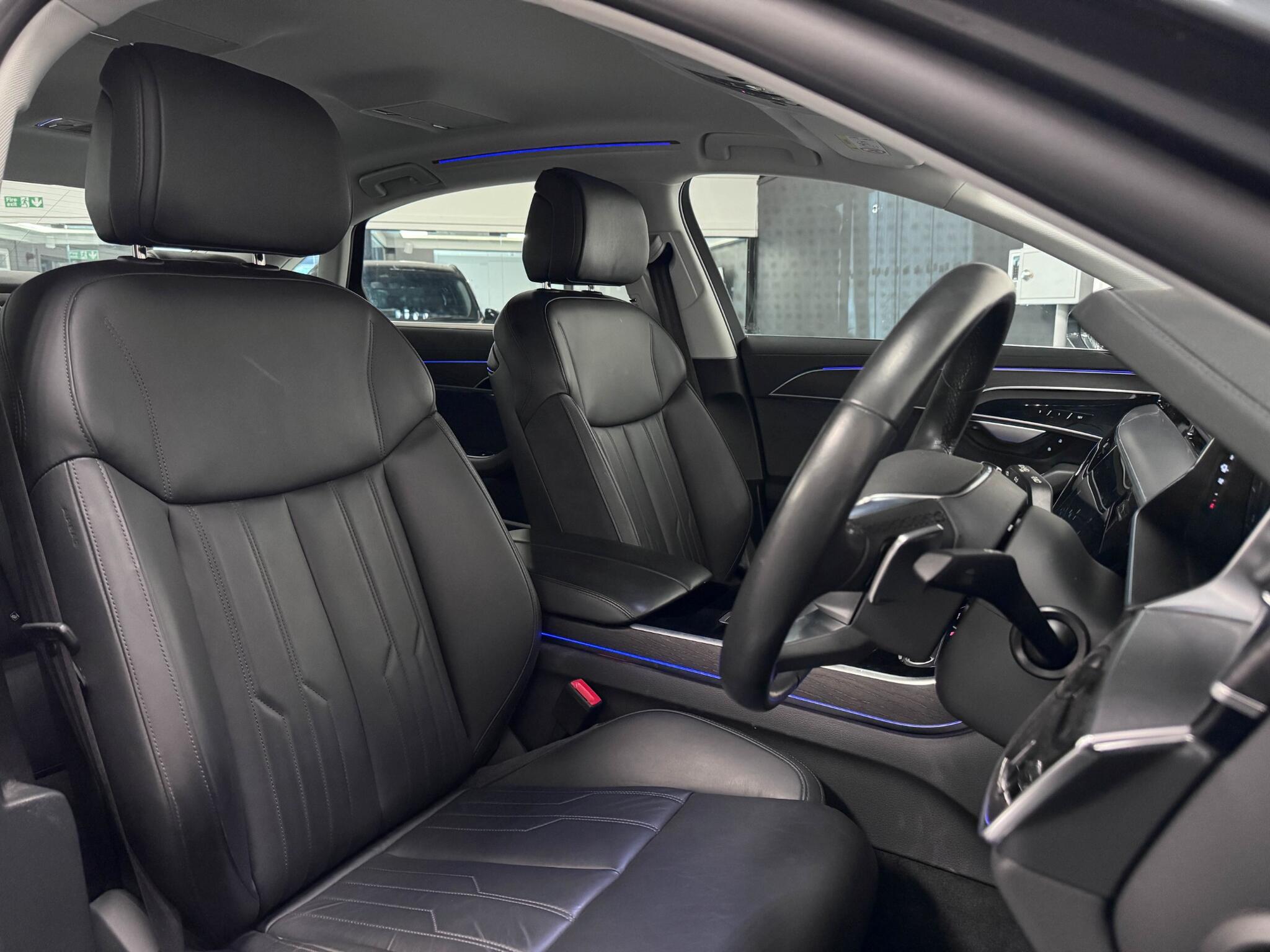 Audi A8 view 42